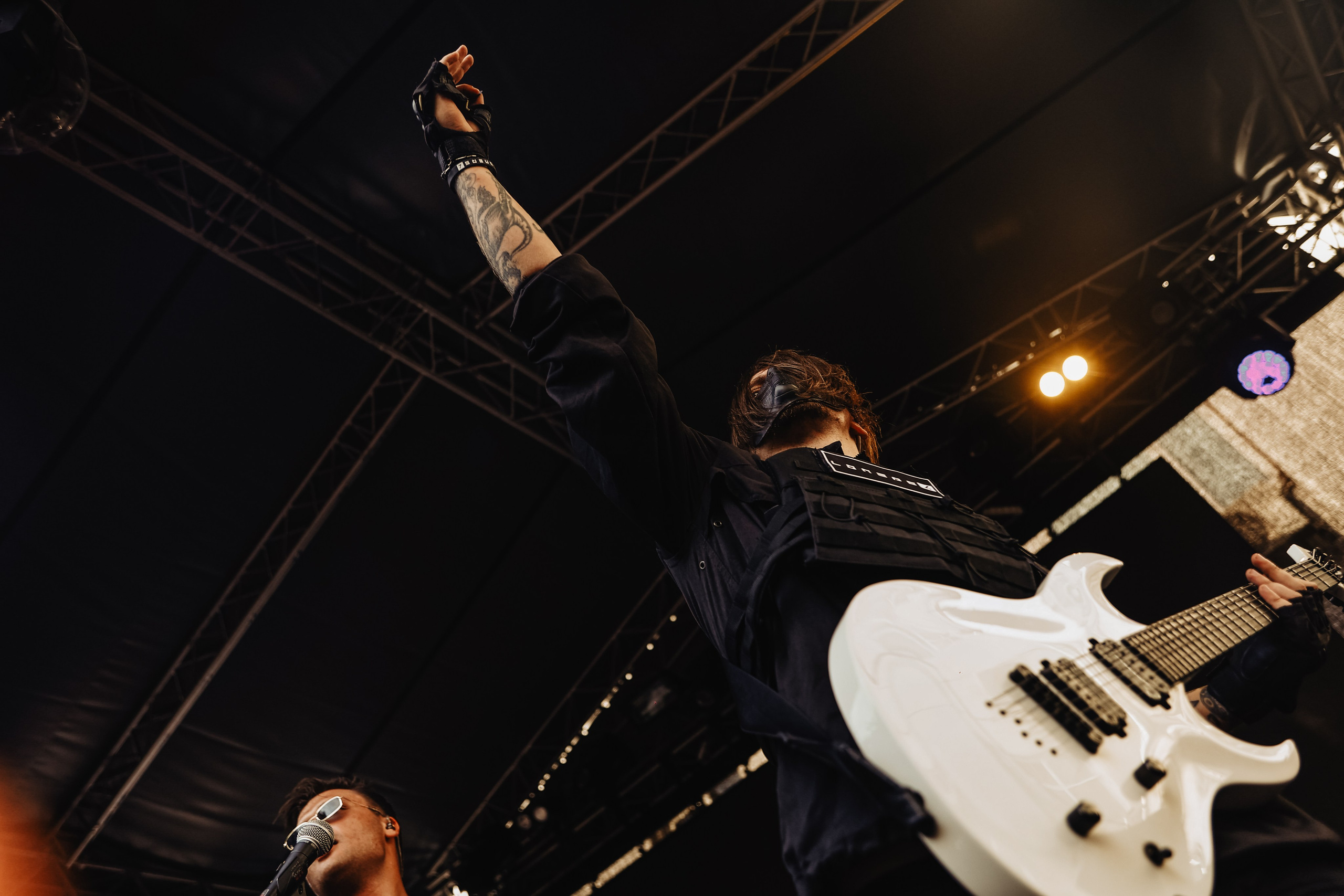 ЛЕТНИЙ МЕТАЛ В ПРАВДЕ