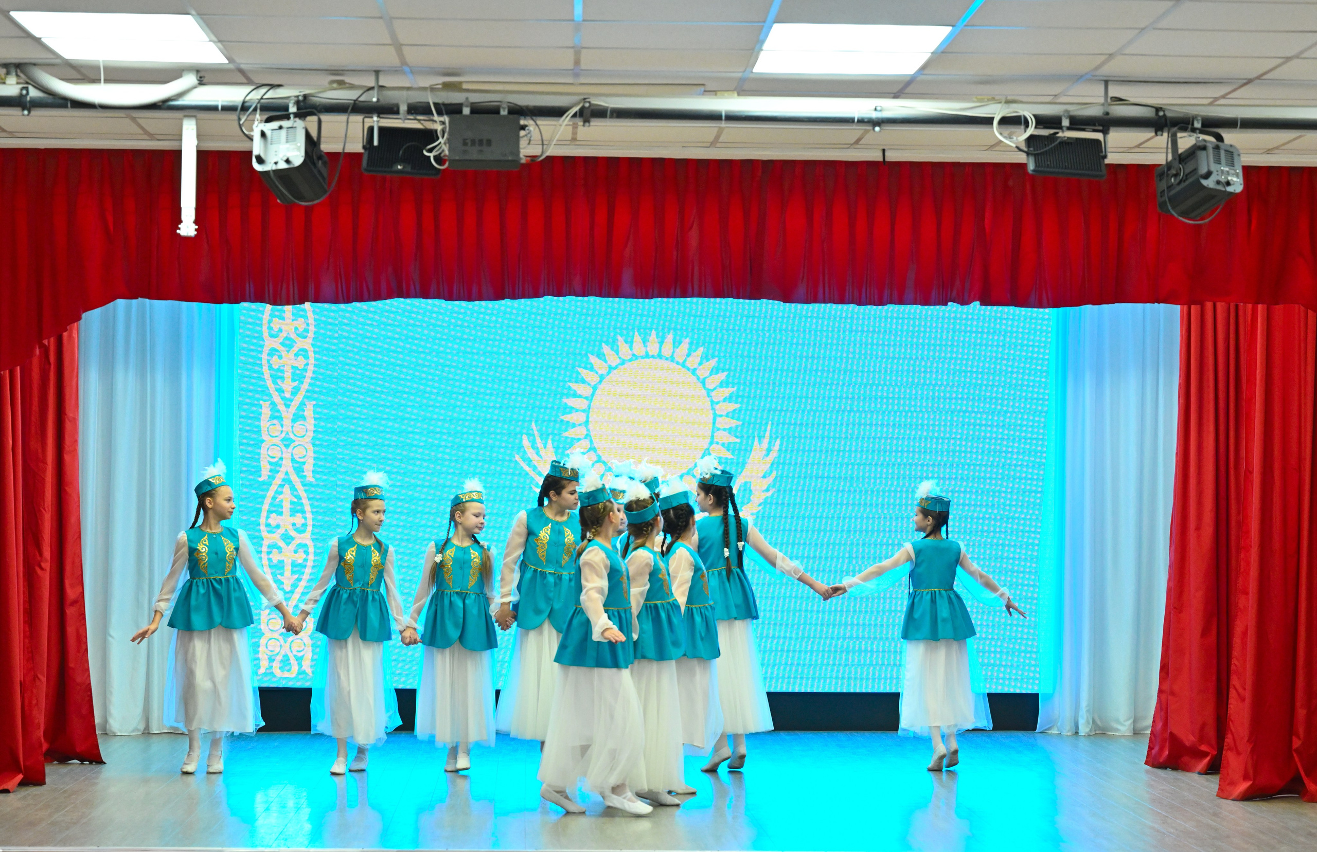 2025-11-21 День семьи 127. Снежинск фото Андрианов