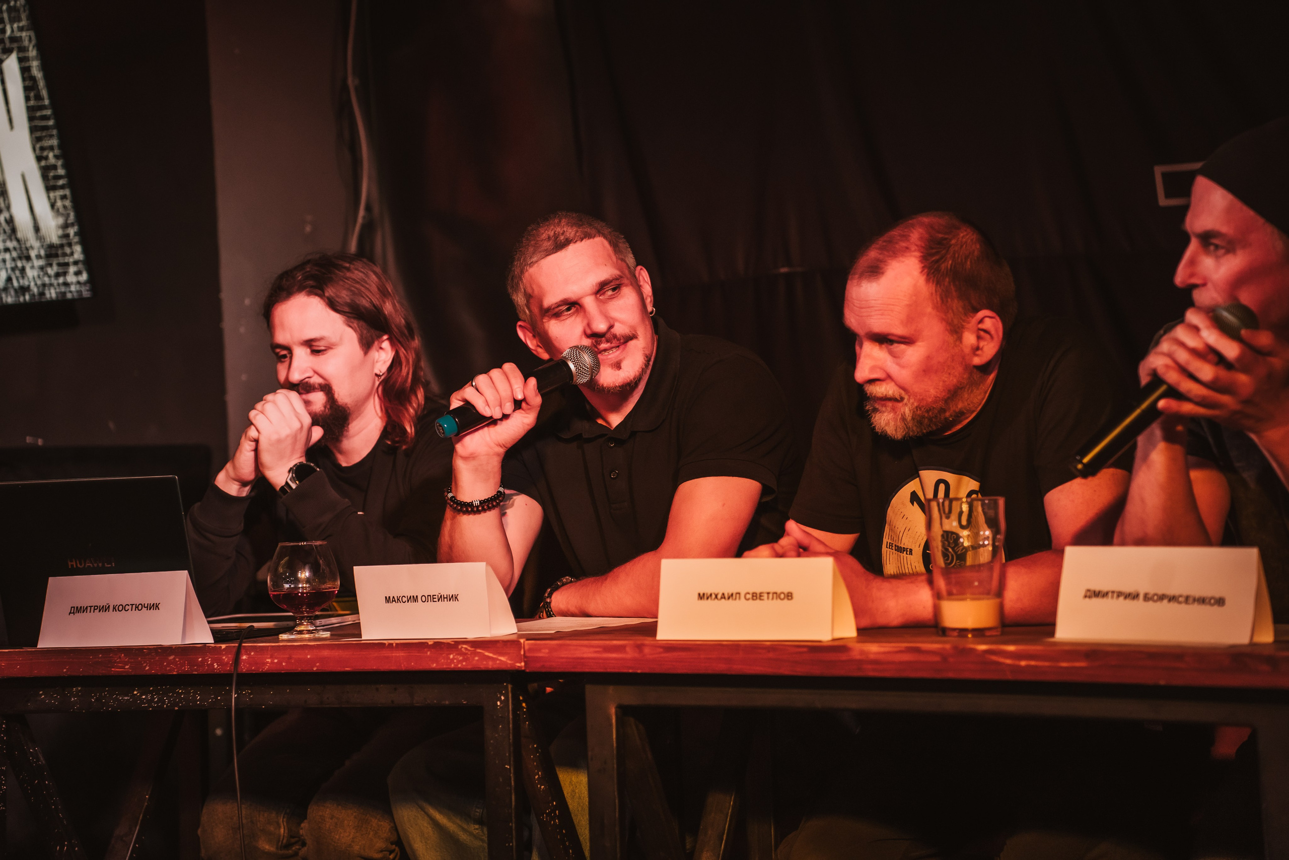 Предпрослушиание Черный Обелиск. Репортажный фотограф Анастасия Рубцова