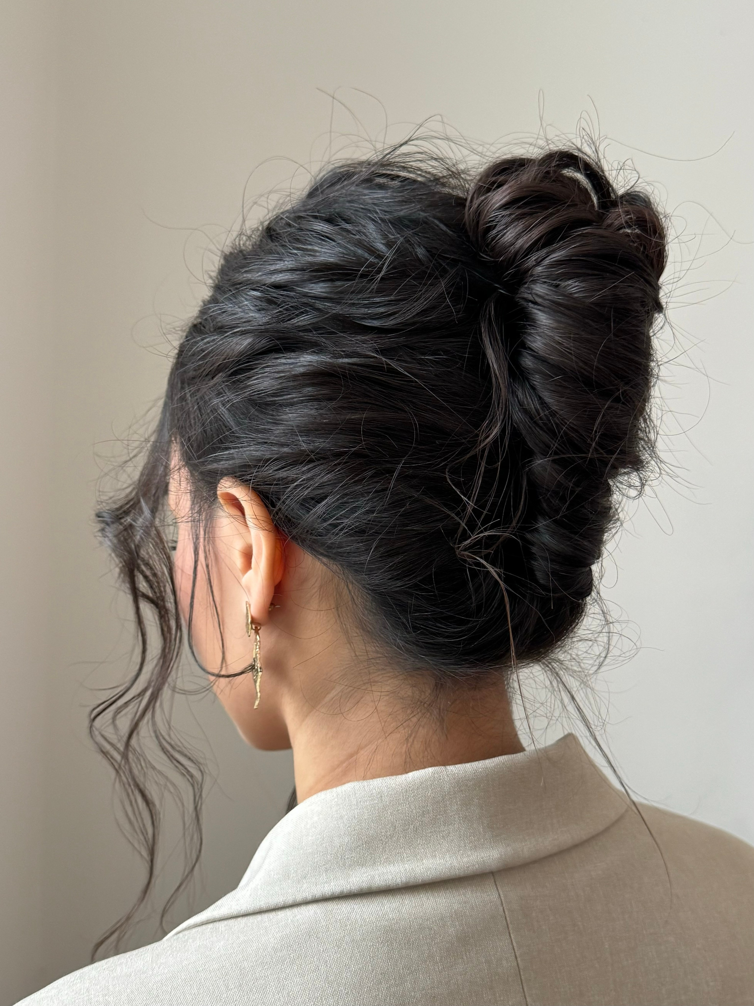 Прически. Свадебный визажист и стилист по прическам в Москве