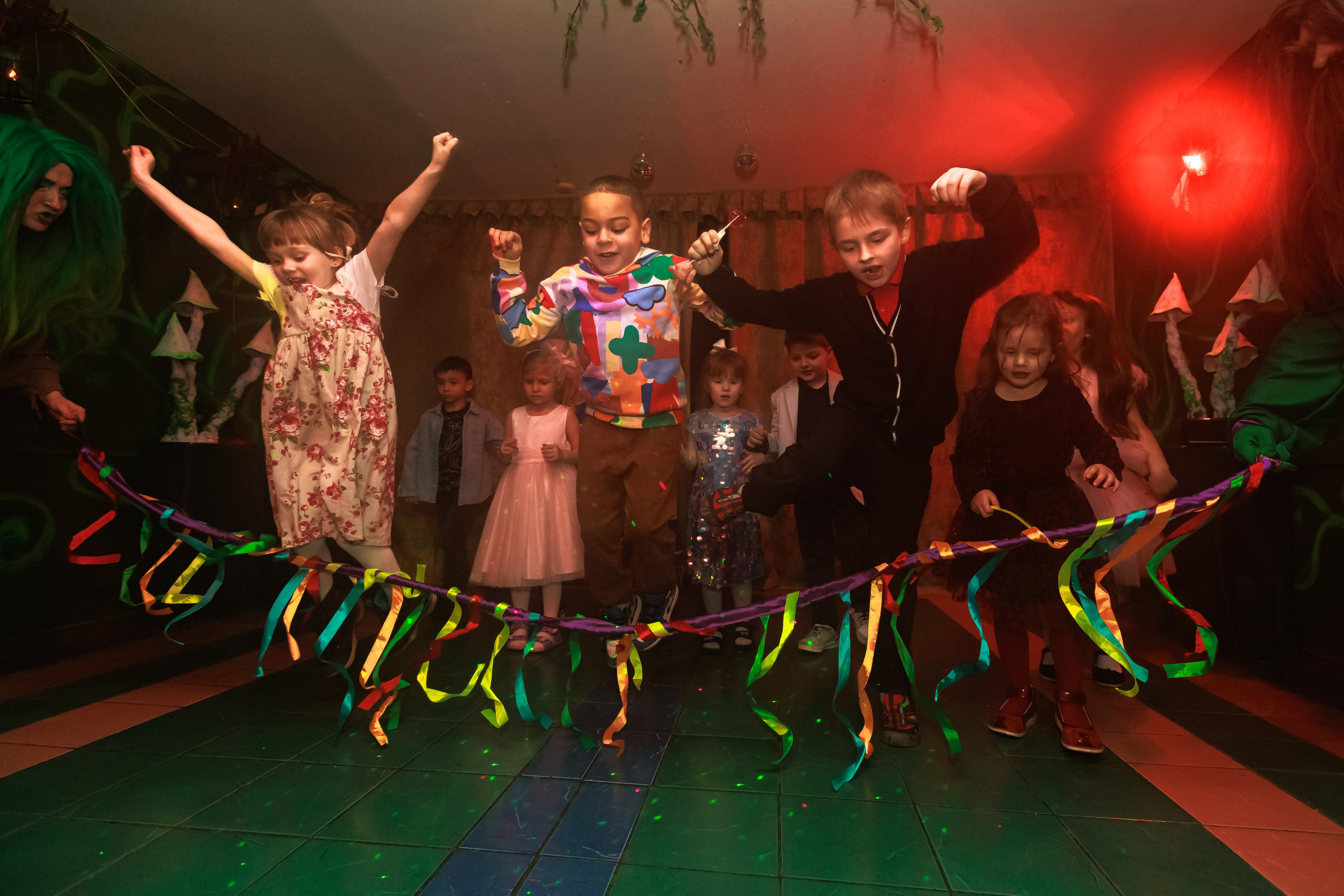 Театрализованный день рождения. Выпускные альбомы в Москве и Московской области