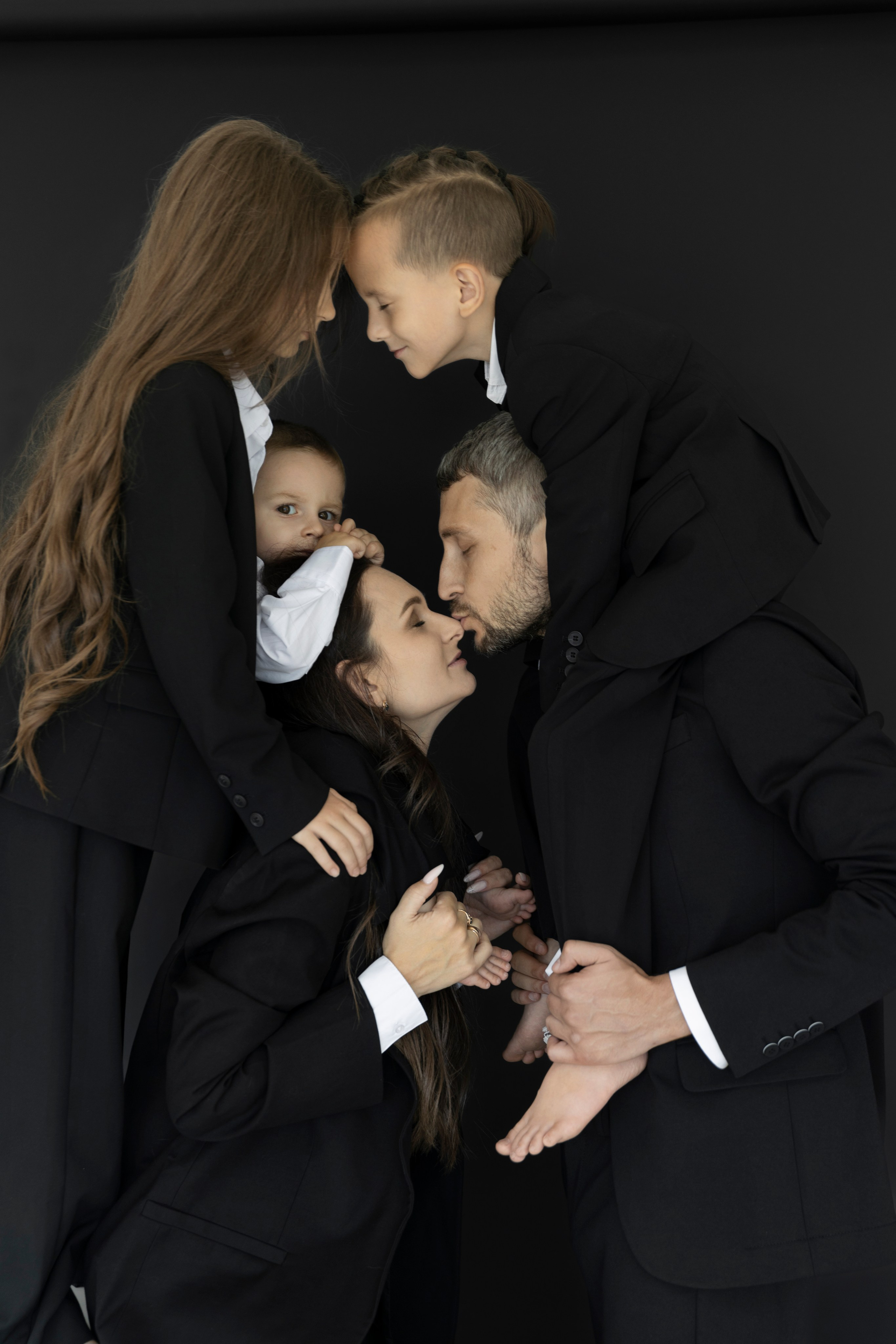 Руслана с семьей. Главная