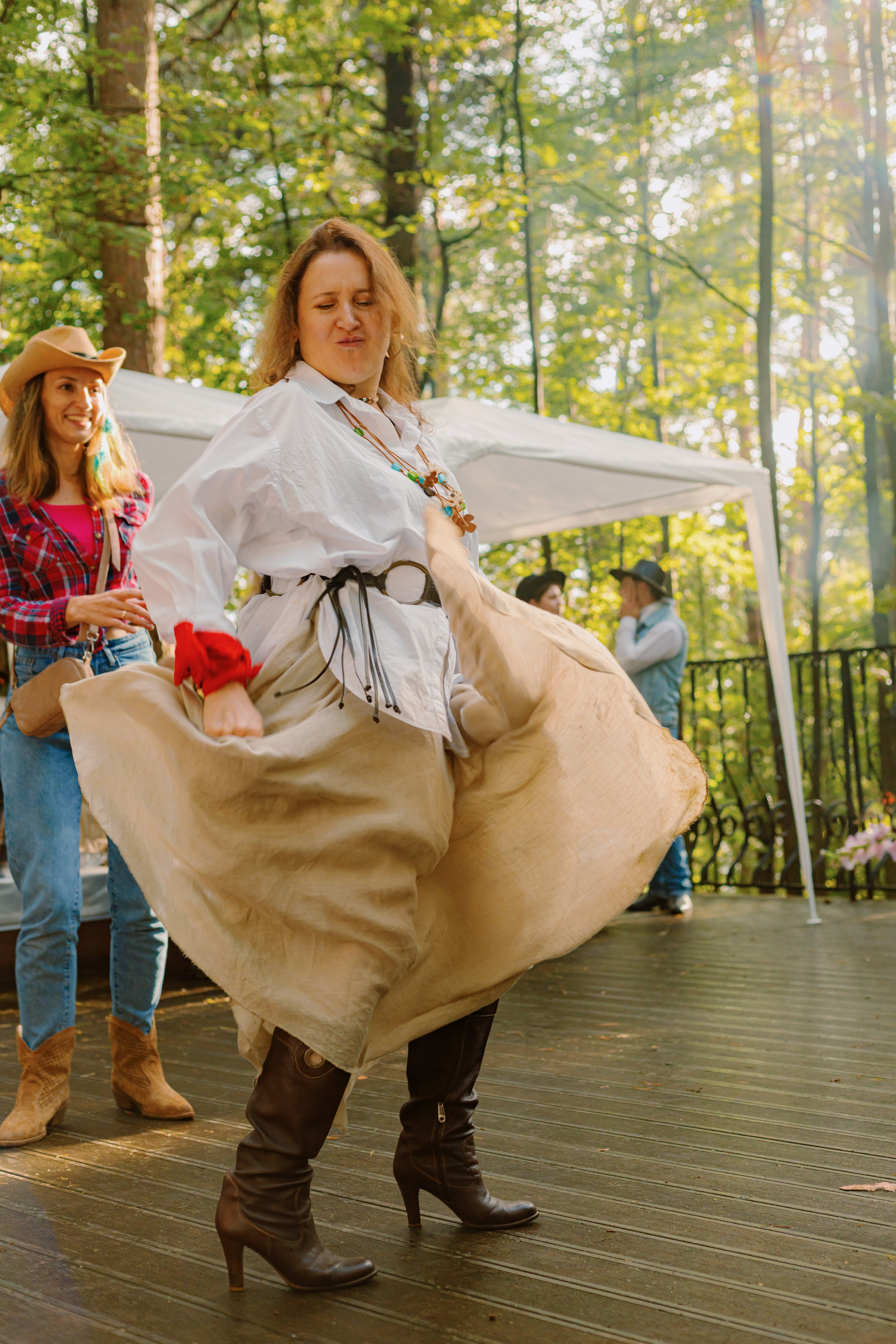 МНЕ В САПОГ ЗАПОЛЗЛА ЗМЕЯ!