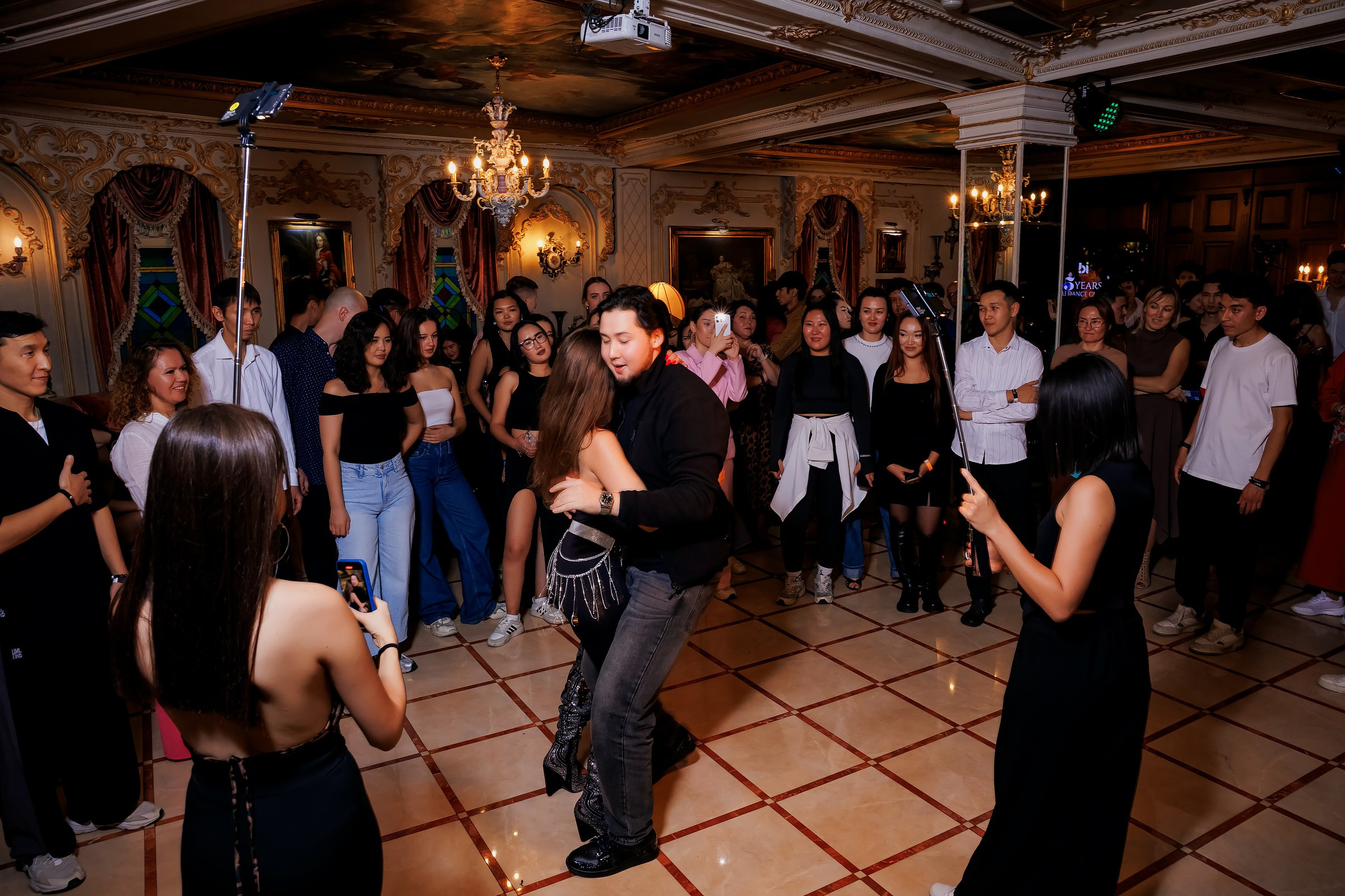 Birthday party BI dance club. Репортажный фотограф в Алматы Каюпов Сержан