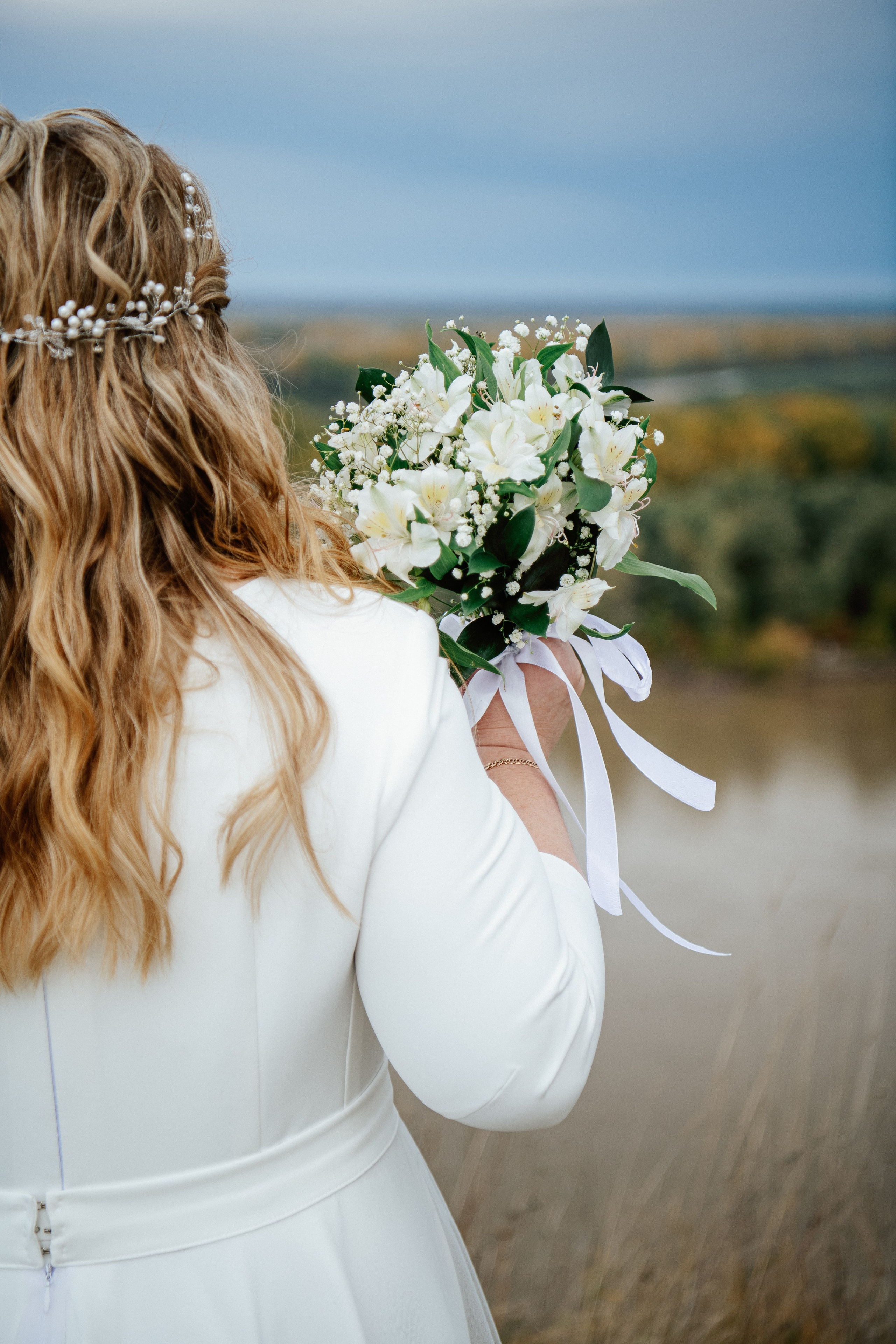 alt="Свадебный фотограф в Барнауле"