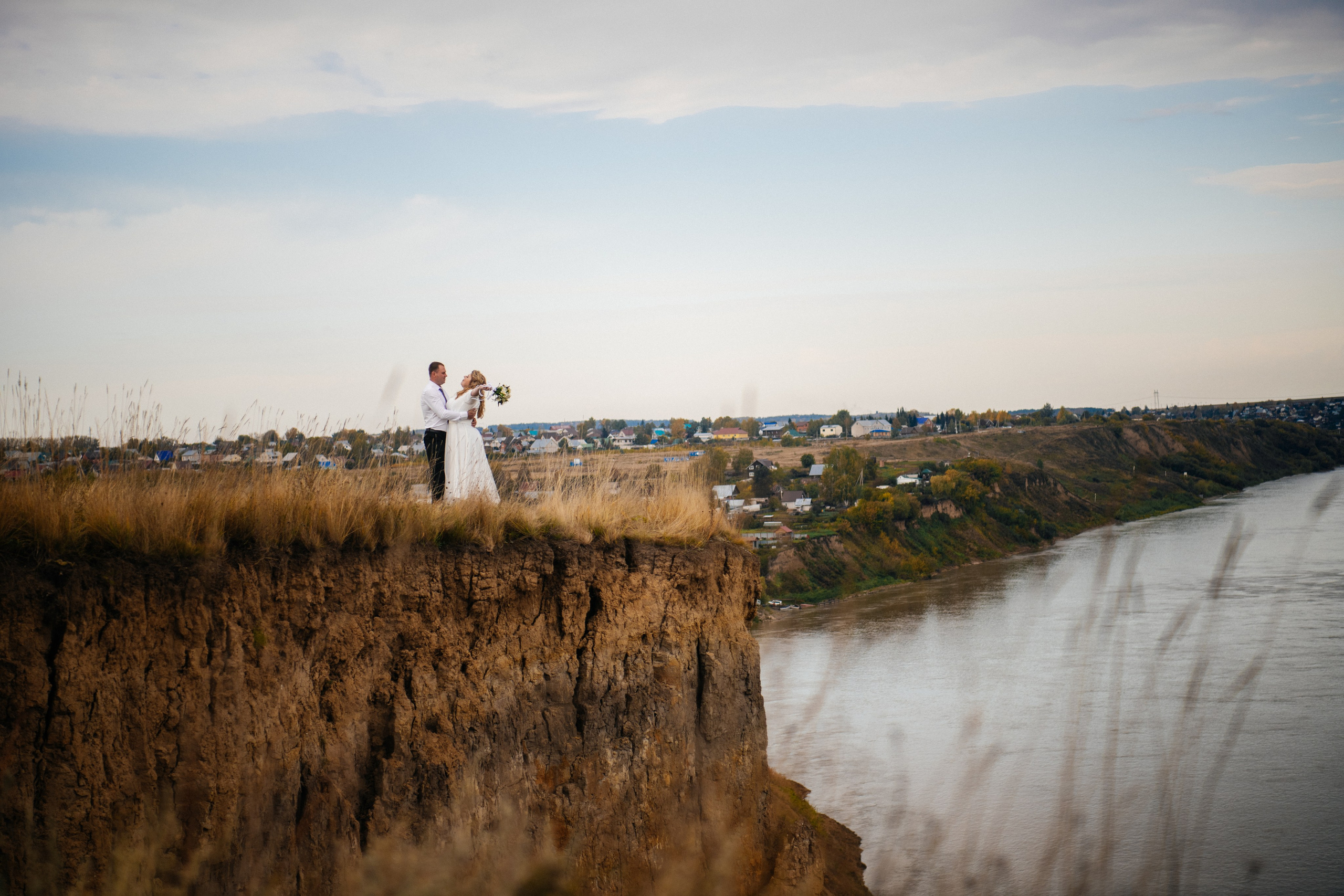 alt="Свадебный фотограф в Барнауле"