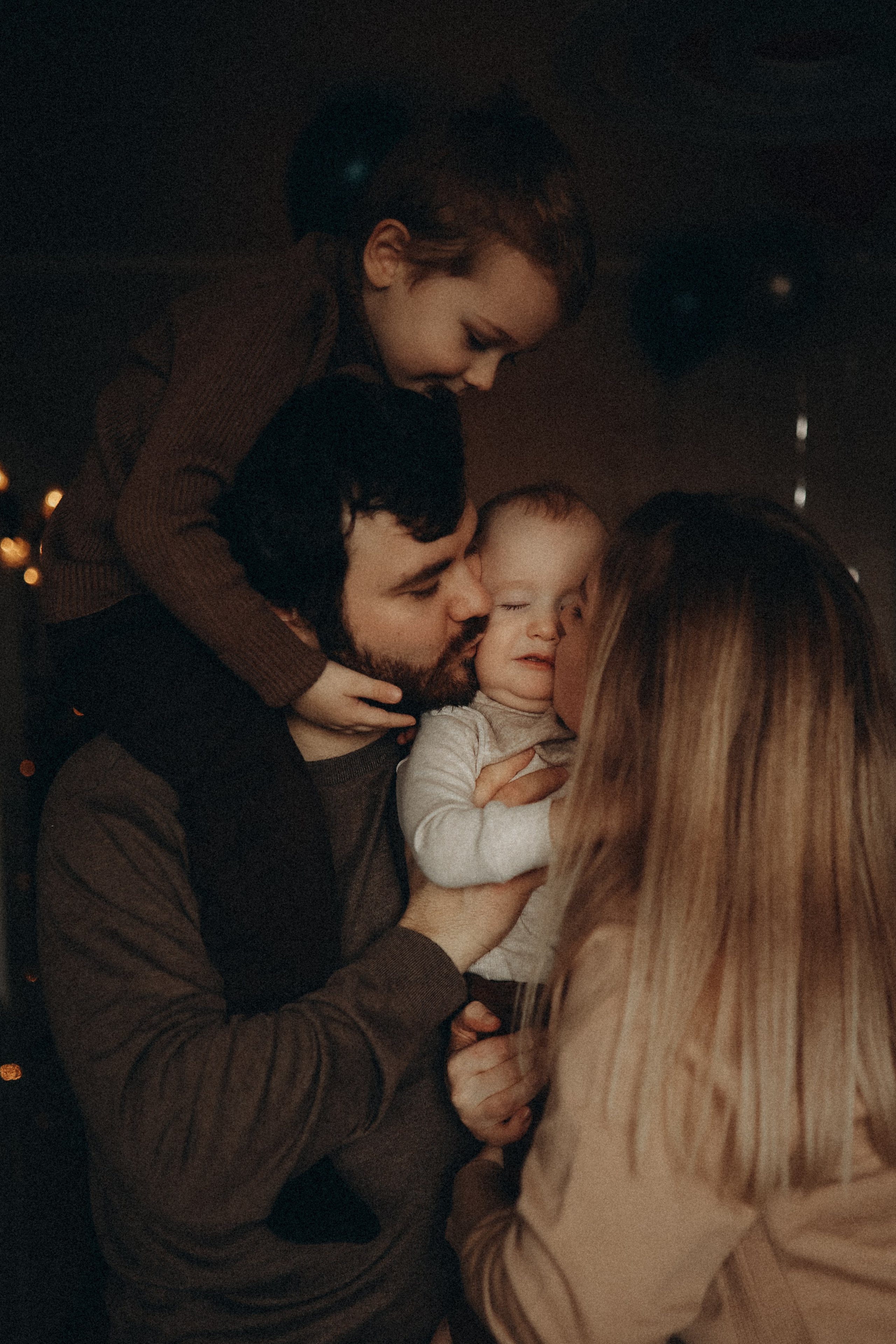 Саша, Юля с Даней и маленький Кир🤍. Семейный фотограф в Москве и Люберцах Юлия Гуськова