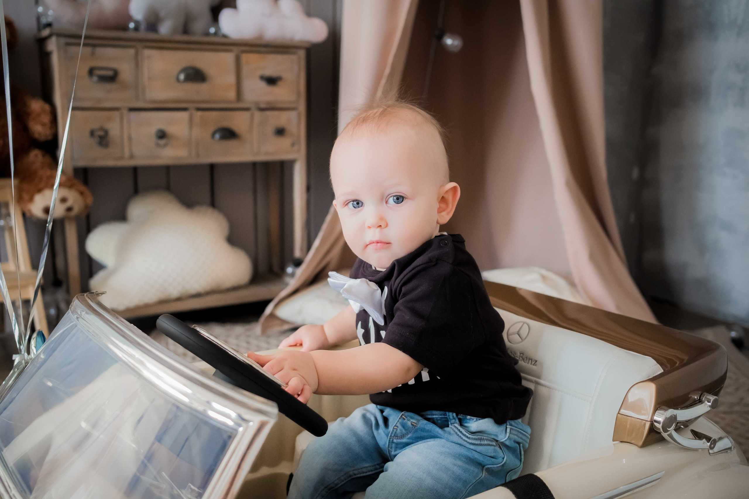 Детский и семейный фотограф в Рязани Валя Лялина. Фотограф новорождённых в Рязани, фотосъемка выписки из роддома, крещен