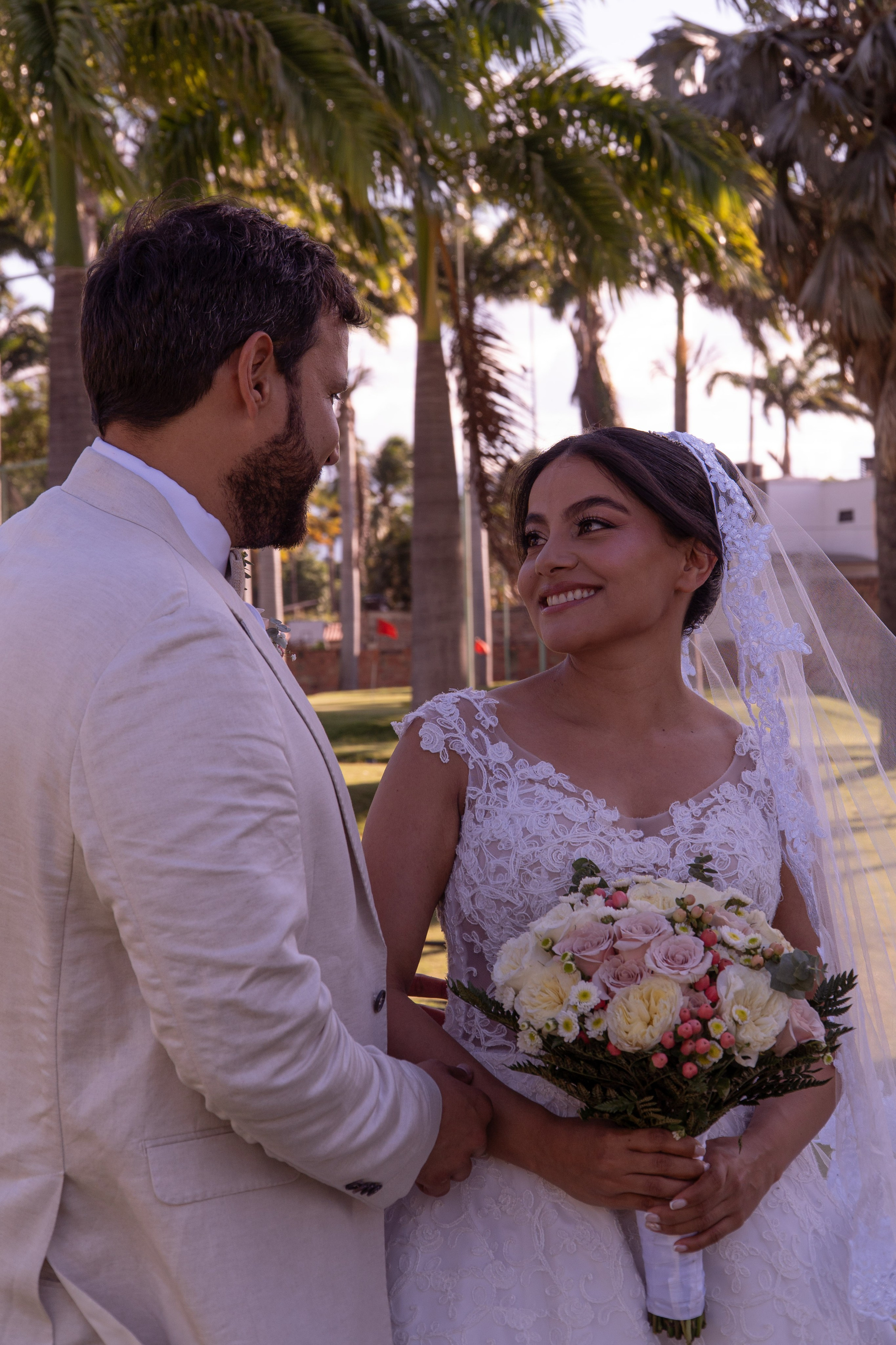 Carola & Gerson. Wedding Photographer in Barcelona and Medellin