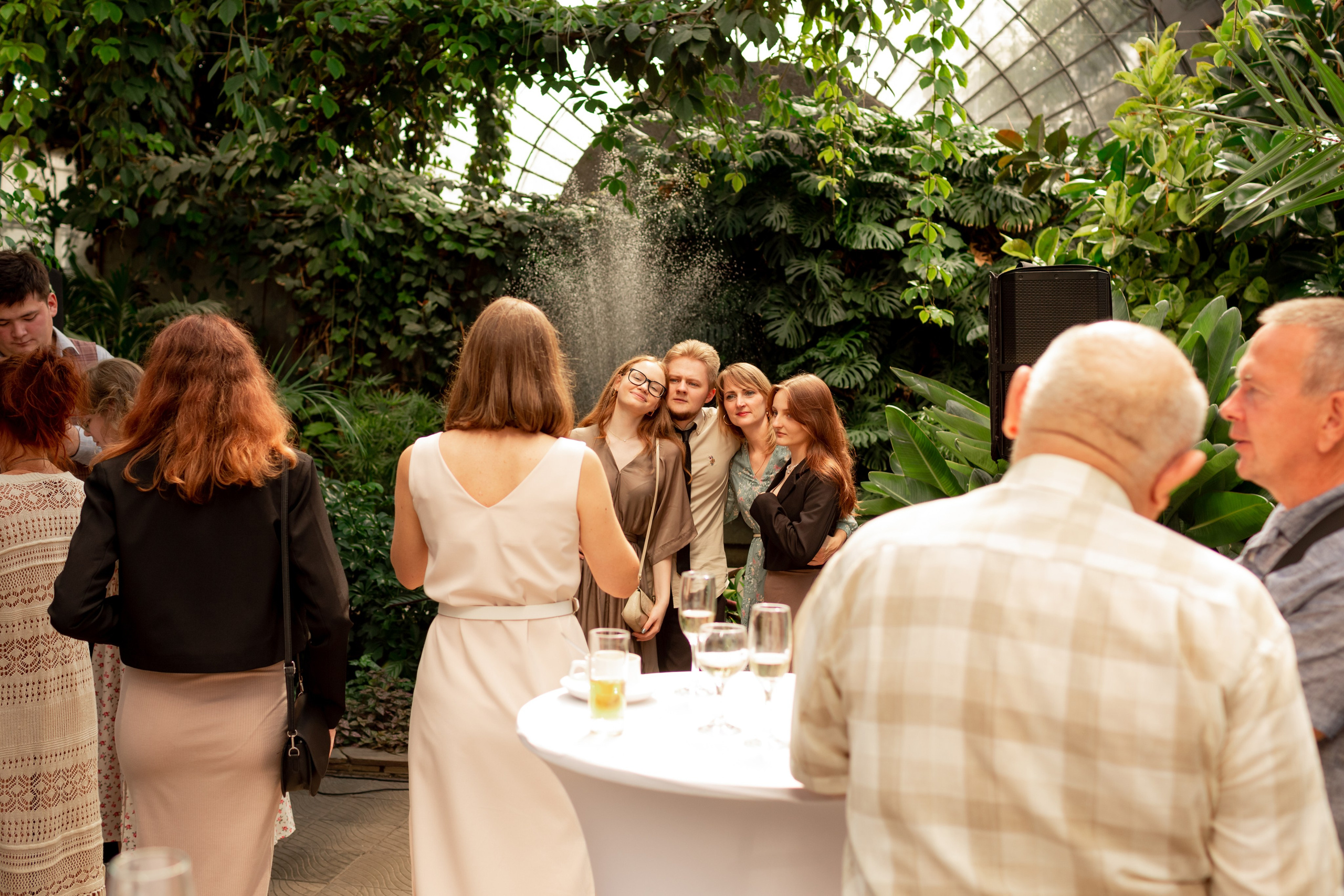 Выездная регистрация в Оранжерее Таврического сада. Свадебный фотограф Кирилл Белый