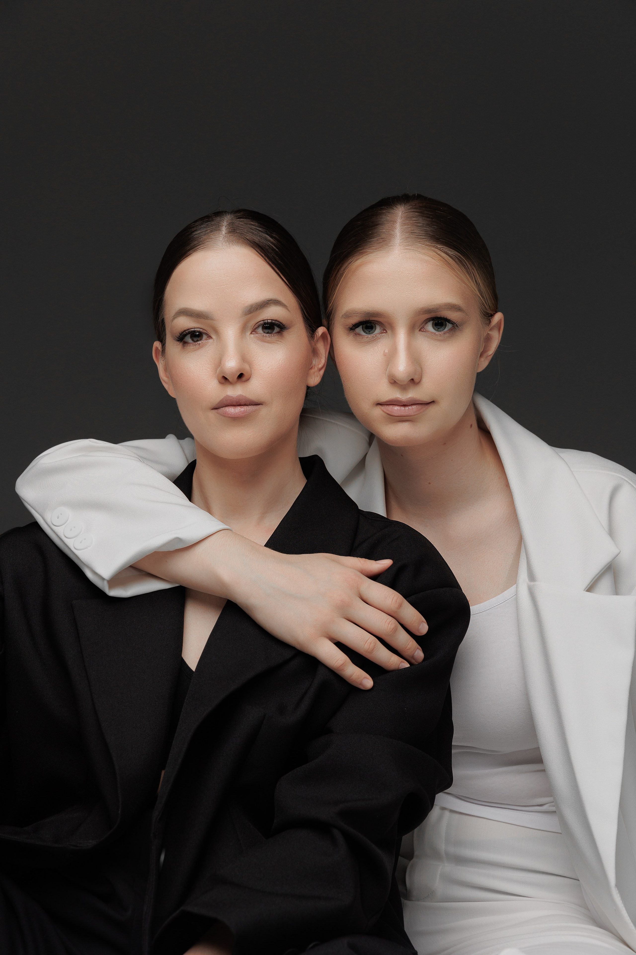 Диана и Александра. Фотограф женского портрета, беременности и материнства Харькова Елена