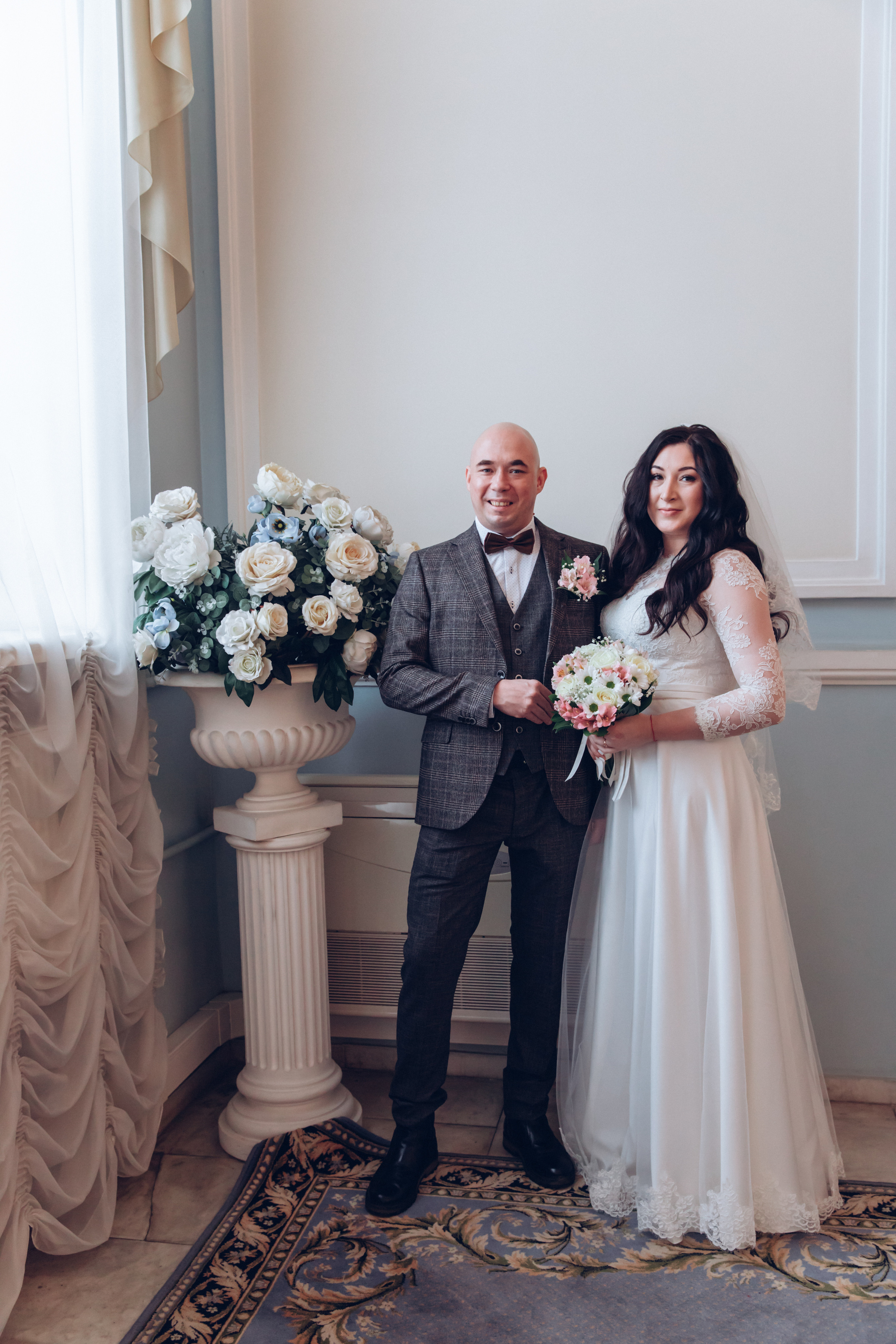 Аня и Паша, ЗАГС Кировского района. Семейный фотограф в Санкт-Петербурге Алиса Мохова