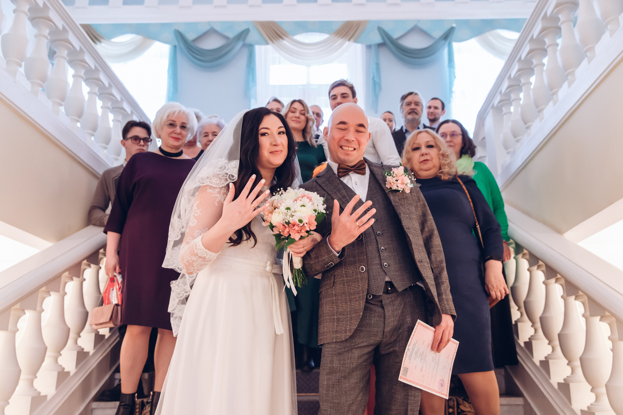 Аня и Паша, ЗАГС Кировского района. Семейный фотограф в Санкт-Петербурге Алиса Мохова