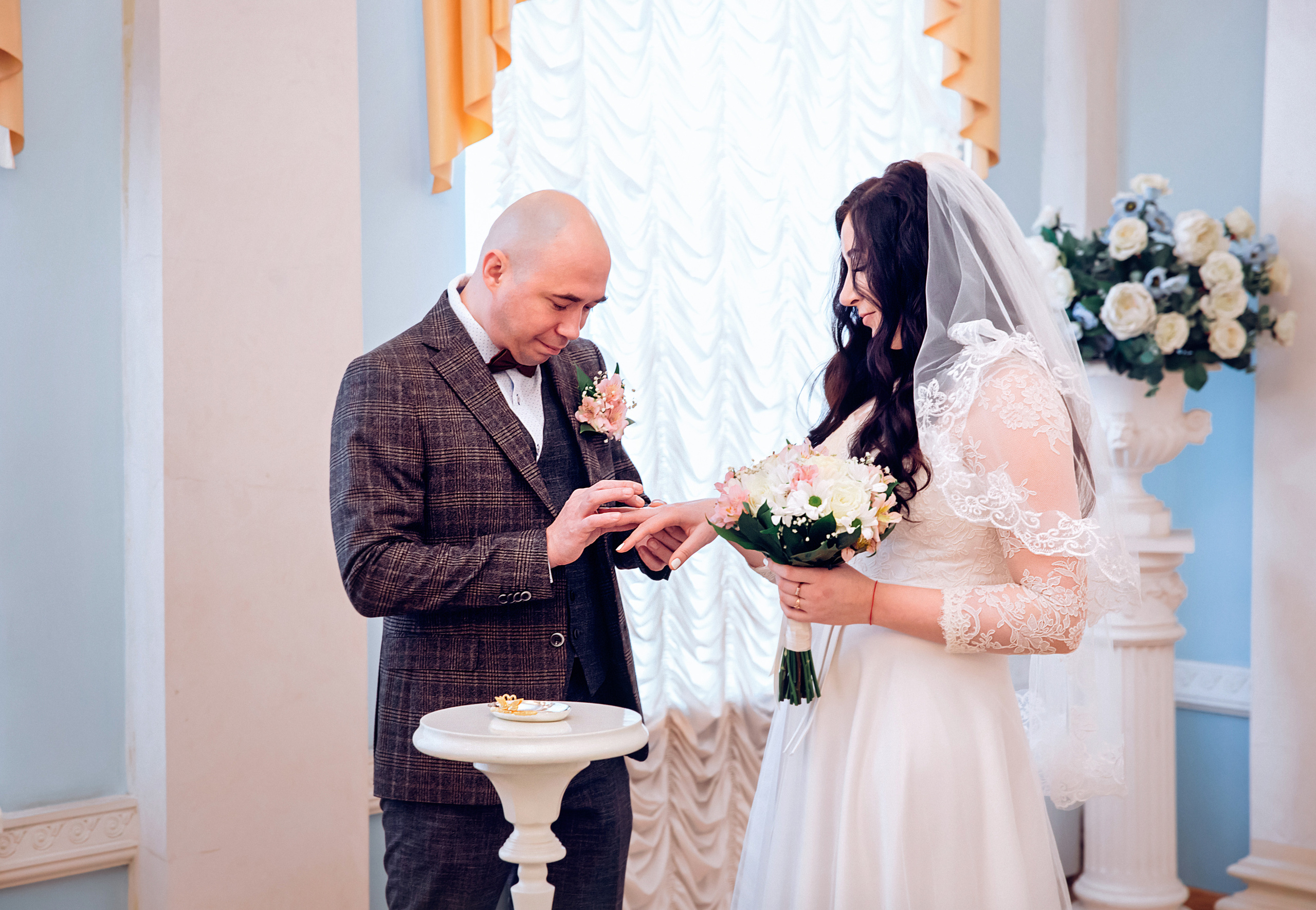 Аня и Паша, ЗАГС Кировского района. Семейный фотограф в Санкт-Петербурге Алиса Мохова