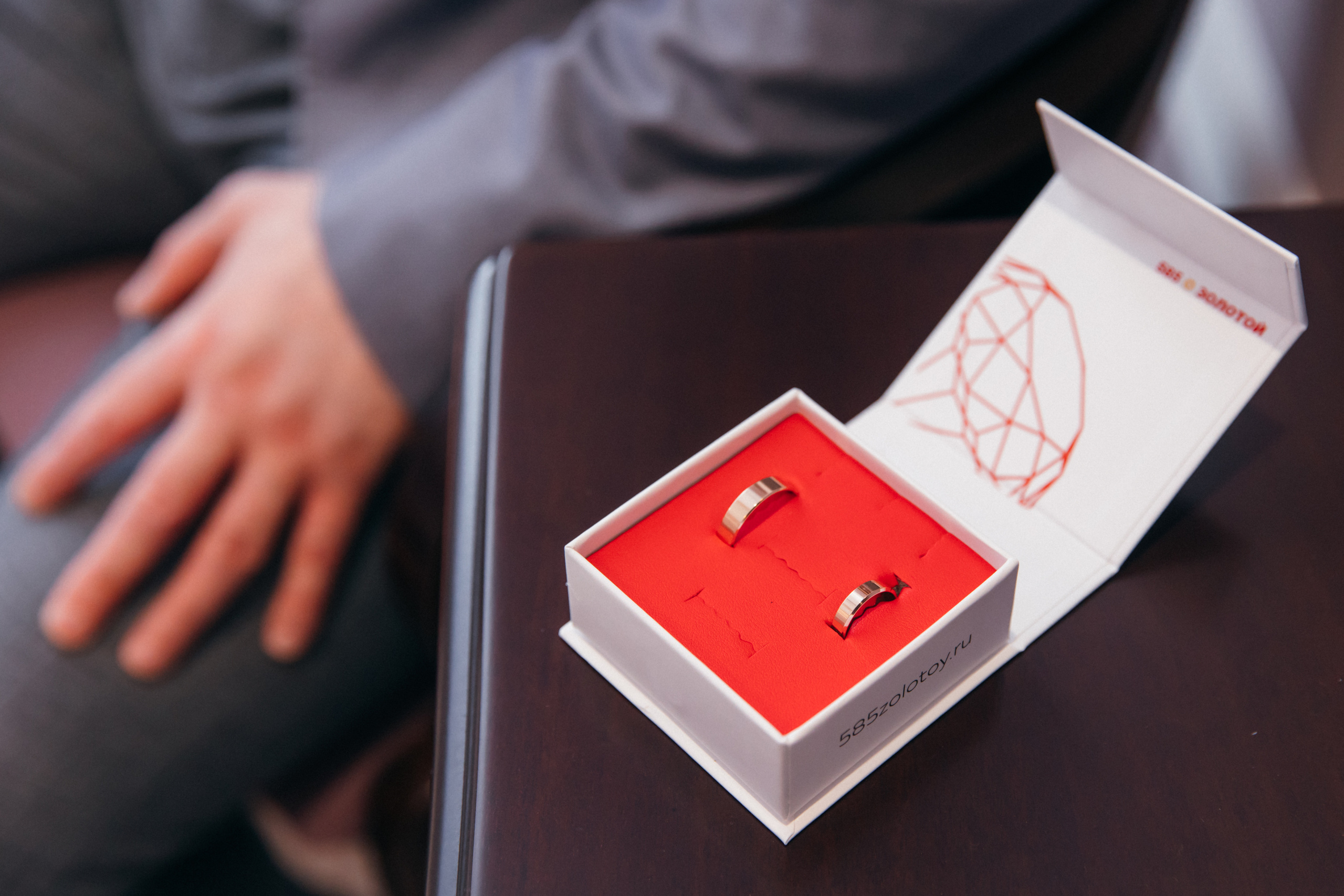 Саша и Маша, ЗАГС на Доблести. Семейный фотограф в Санкт-Петербурге Алиса Мохова