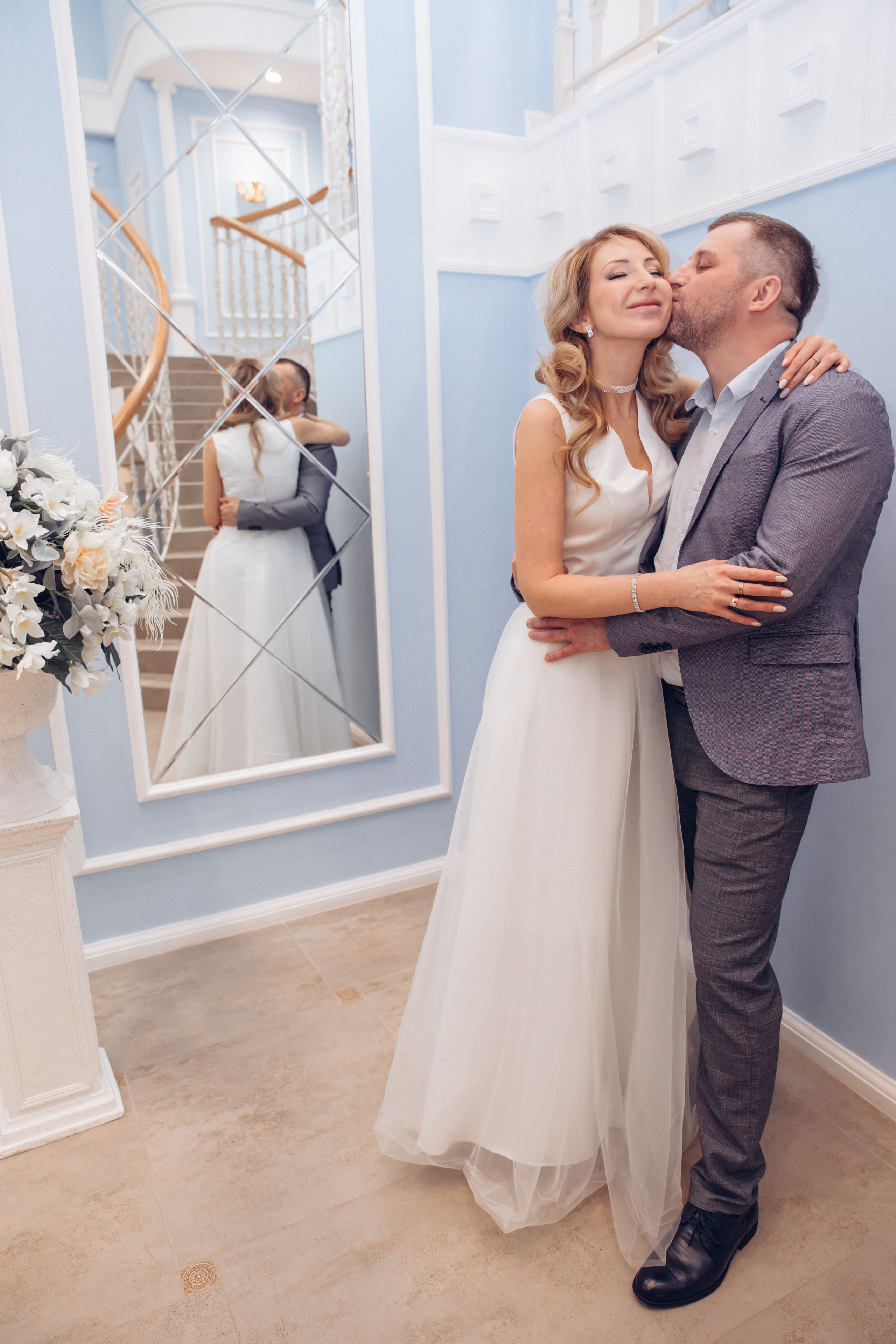 Саша и Маша, ЗАГС на Доблести. Семейный фотограф в Санкт-Петербурге Алиса Мохова