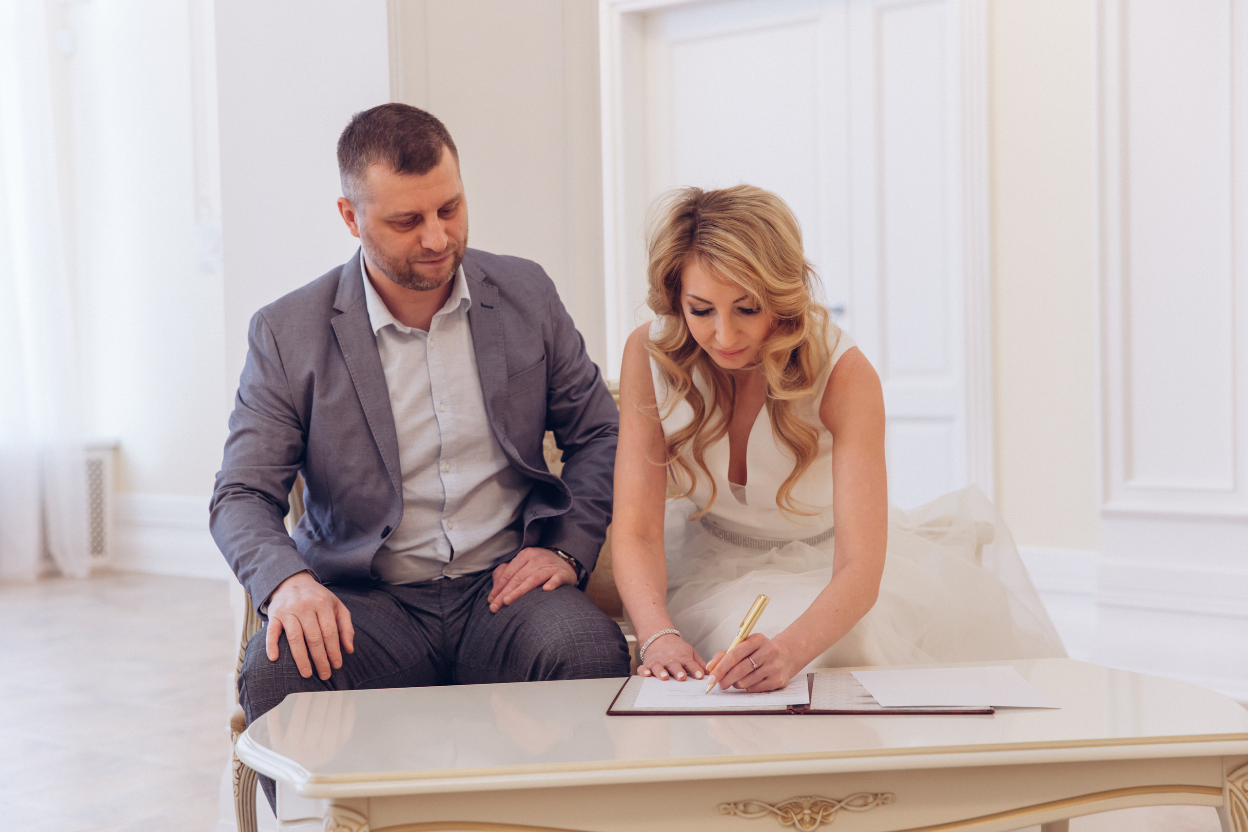 Саша и Маша, ЗАГС на Доблести. Семейный фотограф в Санкт-Петербурге Алиса Мохова