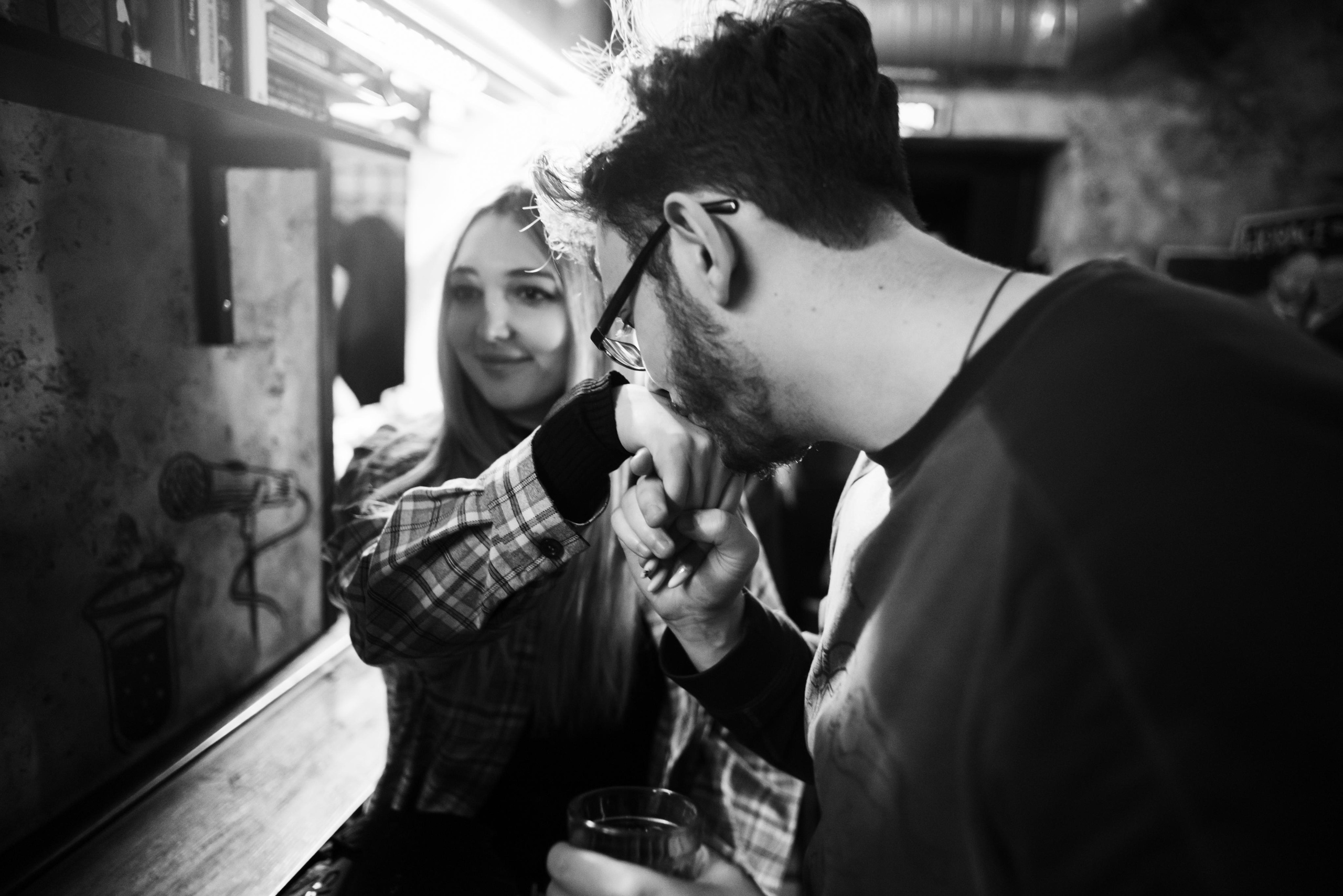 Bar hopping. Герман Бабушкин. Уличный и репортажный фотограф из Санкт-Петербурга