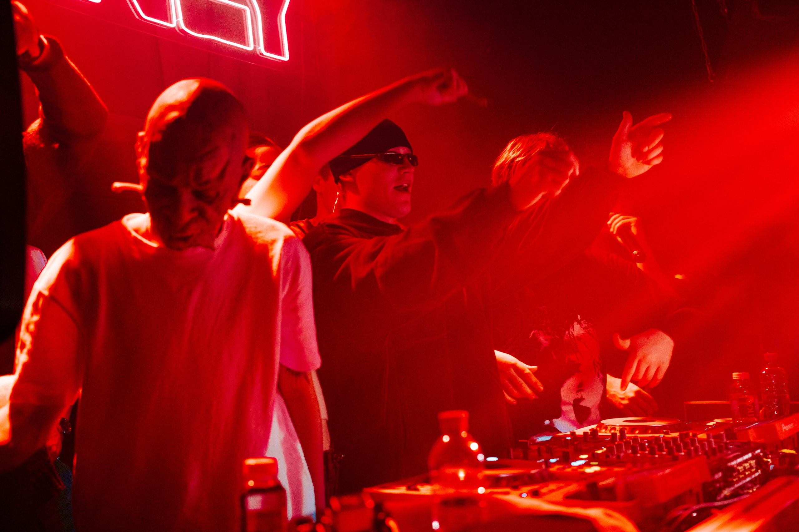 Only Birthday Party & 2HUG + Secret Guest / @Небесный сад. Концертный фотограф в Краснодаре