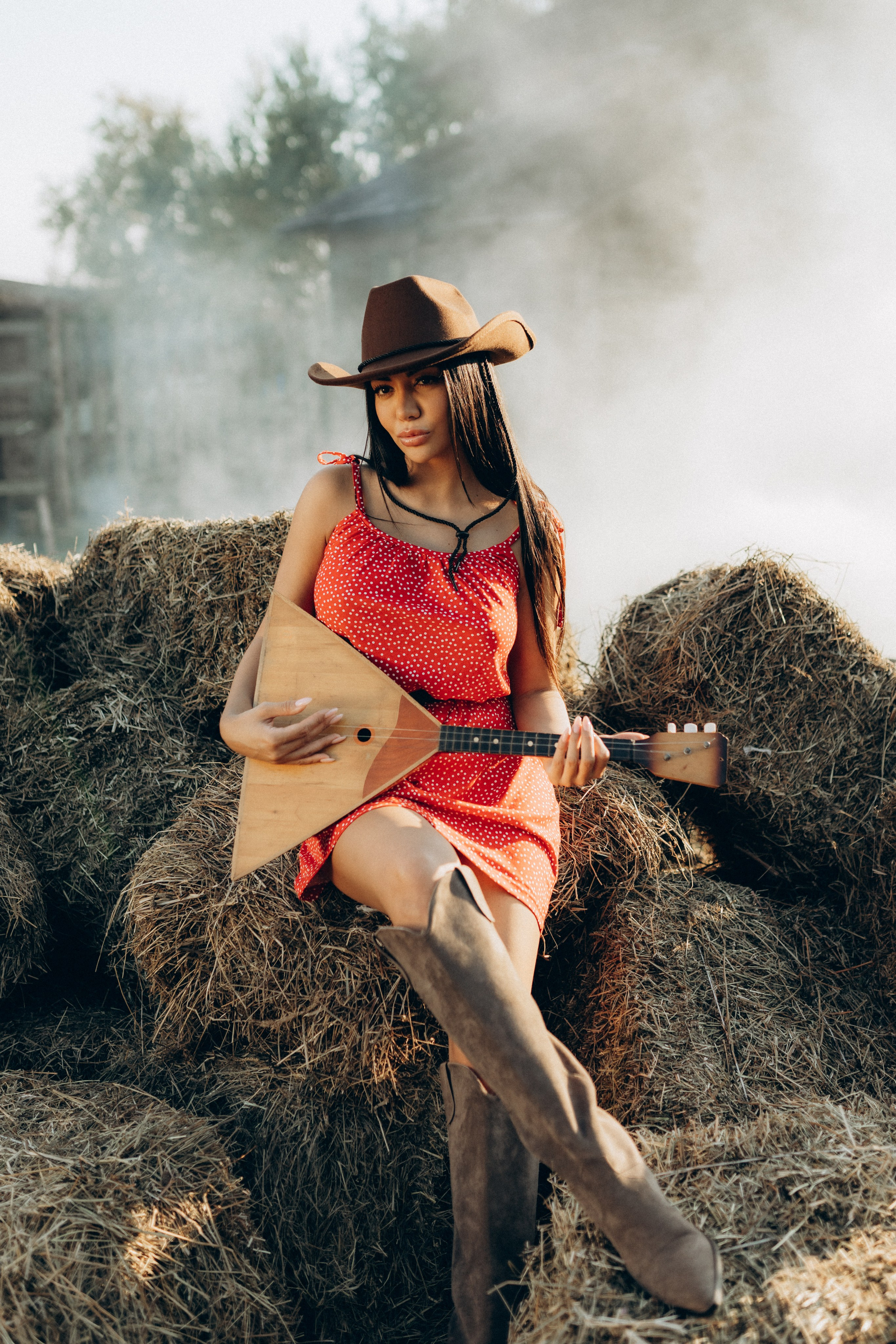 Jannet — балалайка (бэкстейдж к клипу). Фотограф НОГИНСК, Москва, Анастасия Белая