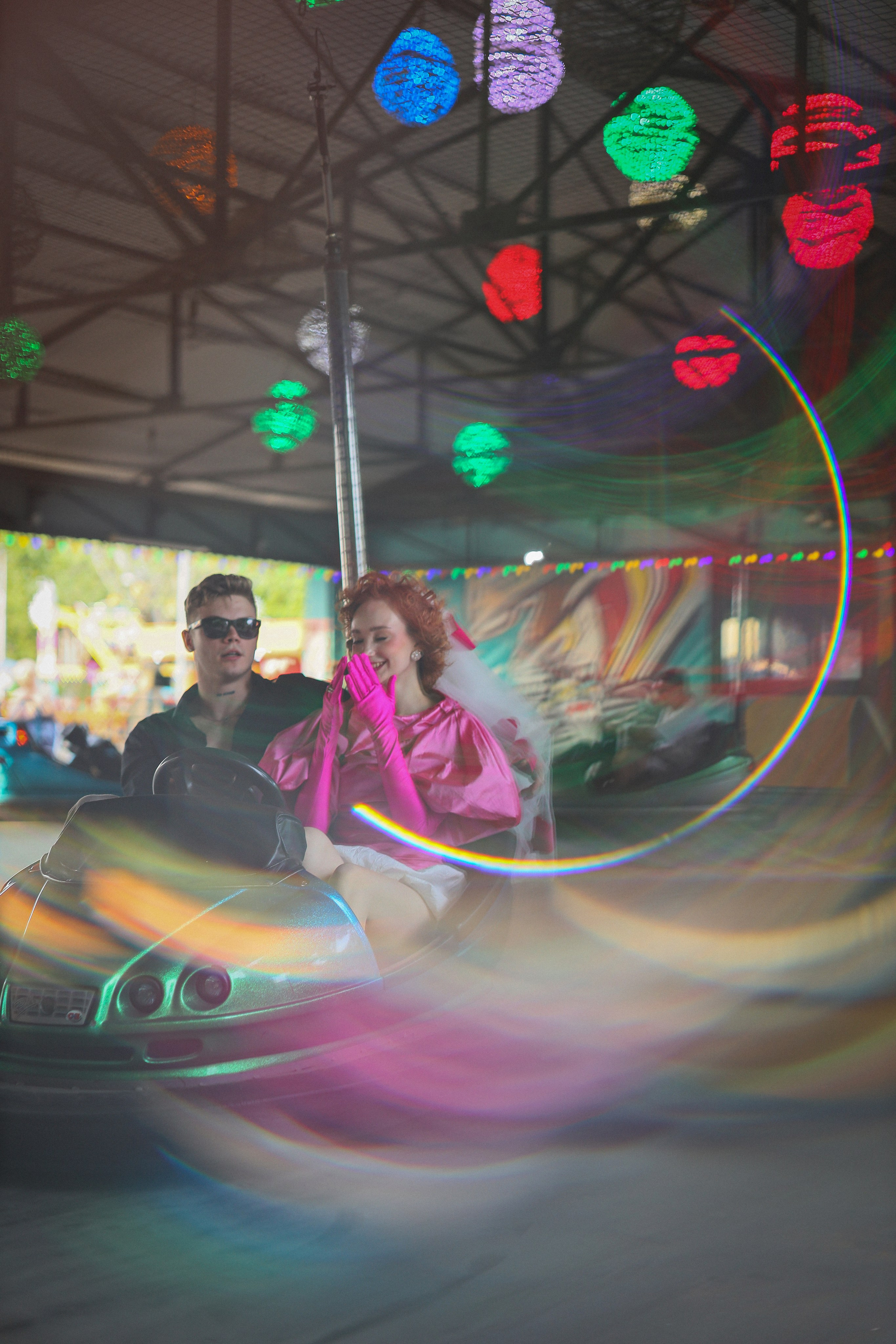 Свадебная фотосессия в парке аттракционов. Свадебный и семейный фотограф в Абхазии Жанна Соснина