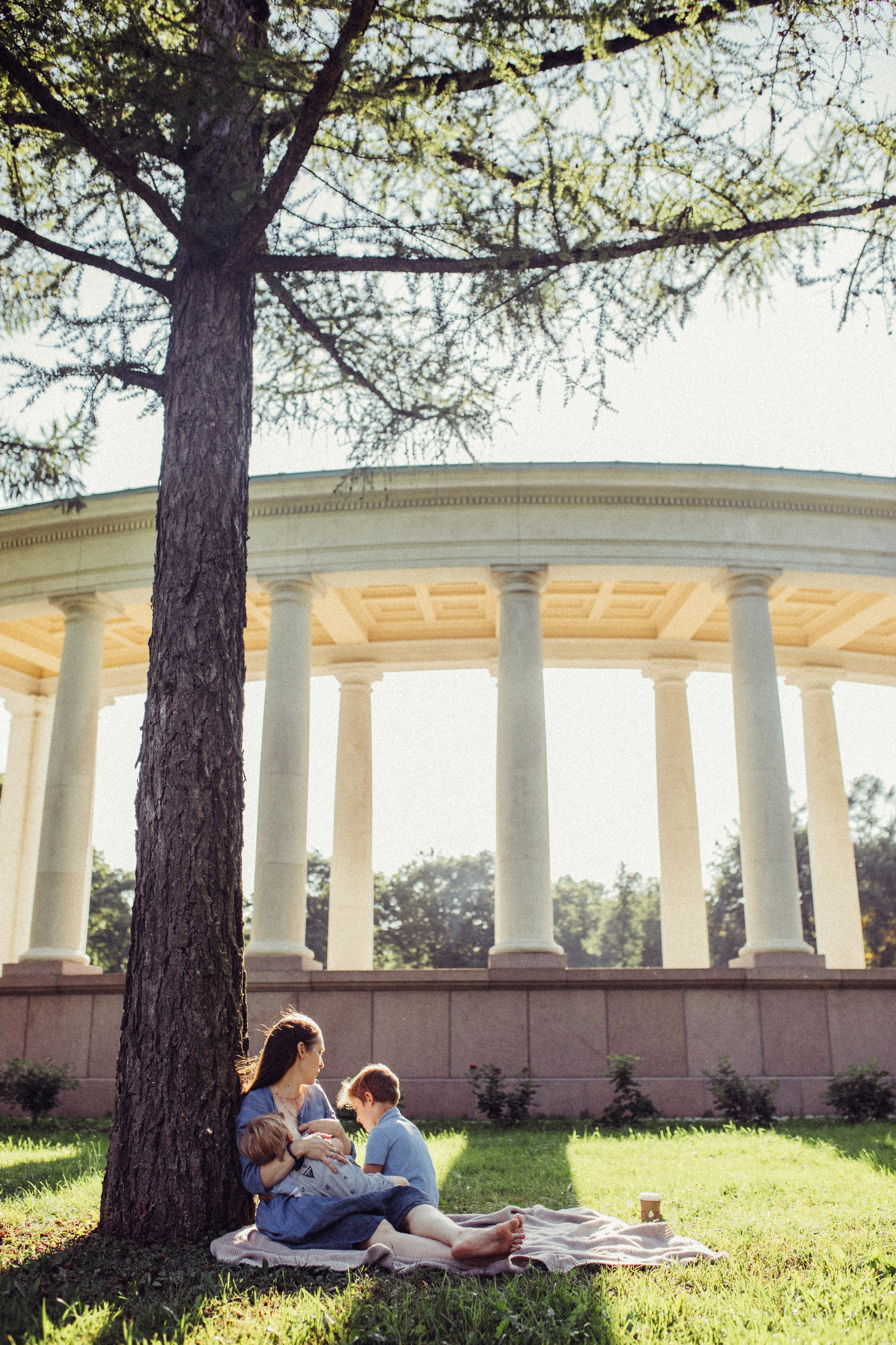 Семейная фотосессия в усадьбе Архангельское. Фотограф Лебедева Наталья
