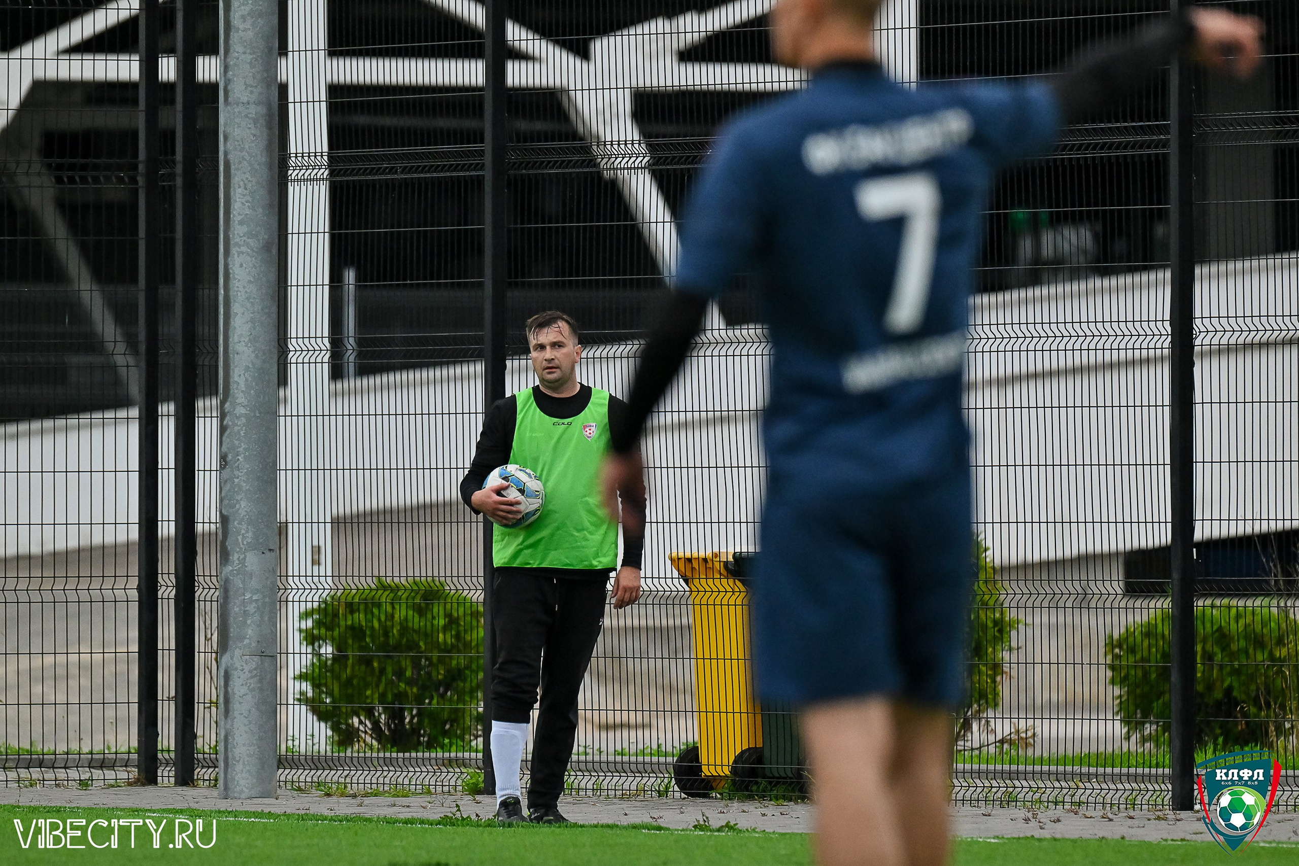ФИНАЛЬНЫЕ МАТЧИ ПЛЕЙ-ОФФ XXl ЛЕТНЕГО КУБКА КАЛИНИНГРАДСКОЙ ЛФЛ. VIBECITY.RU Вайб Сити Ру Фоторепортажи Фотоотчеты Калининград