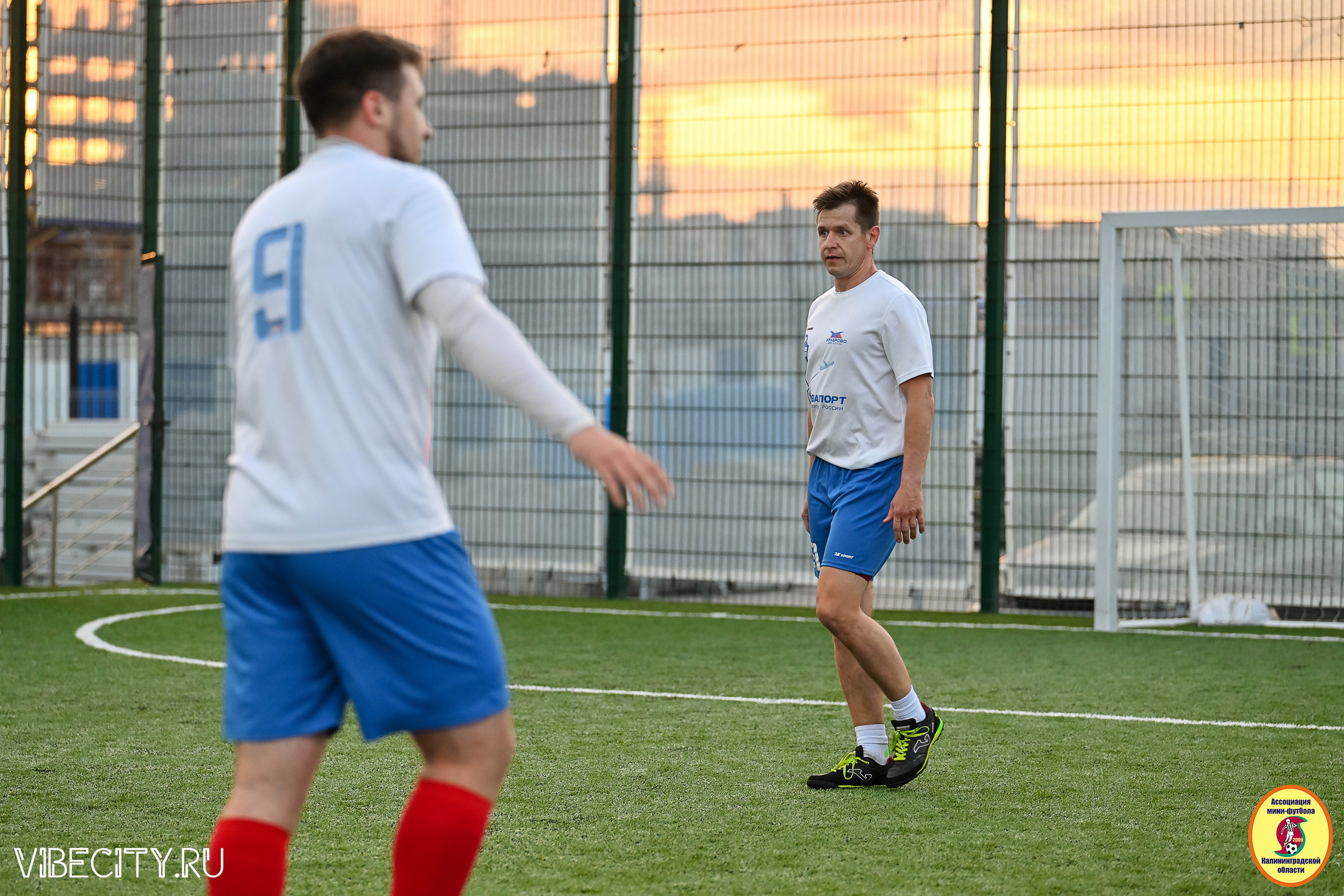 ИГРЫ МИНИ-ФУТБОЛЬНОЙ И КОРПОРАТИВНОЙ ЛИГИ. VIBECITY.RU Вайб Сити Ру Фоторепортажи Фотоотчеты Калининград