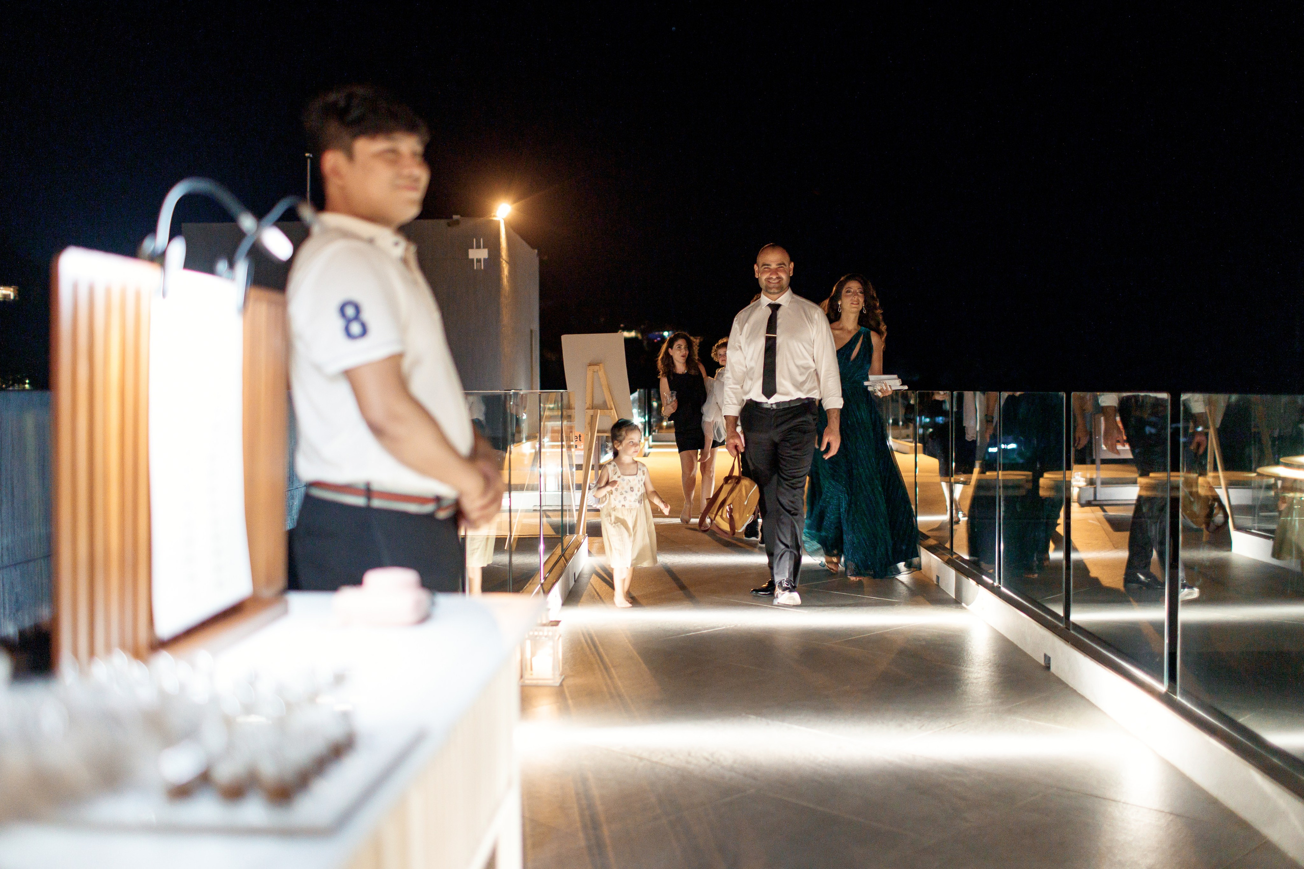 Свадьба с гостями на Пхукете. Фотограф на Пхукете в Таиланде