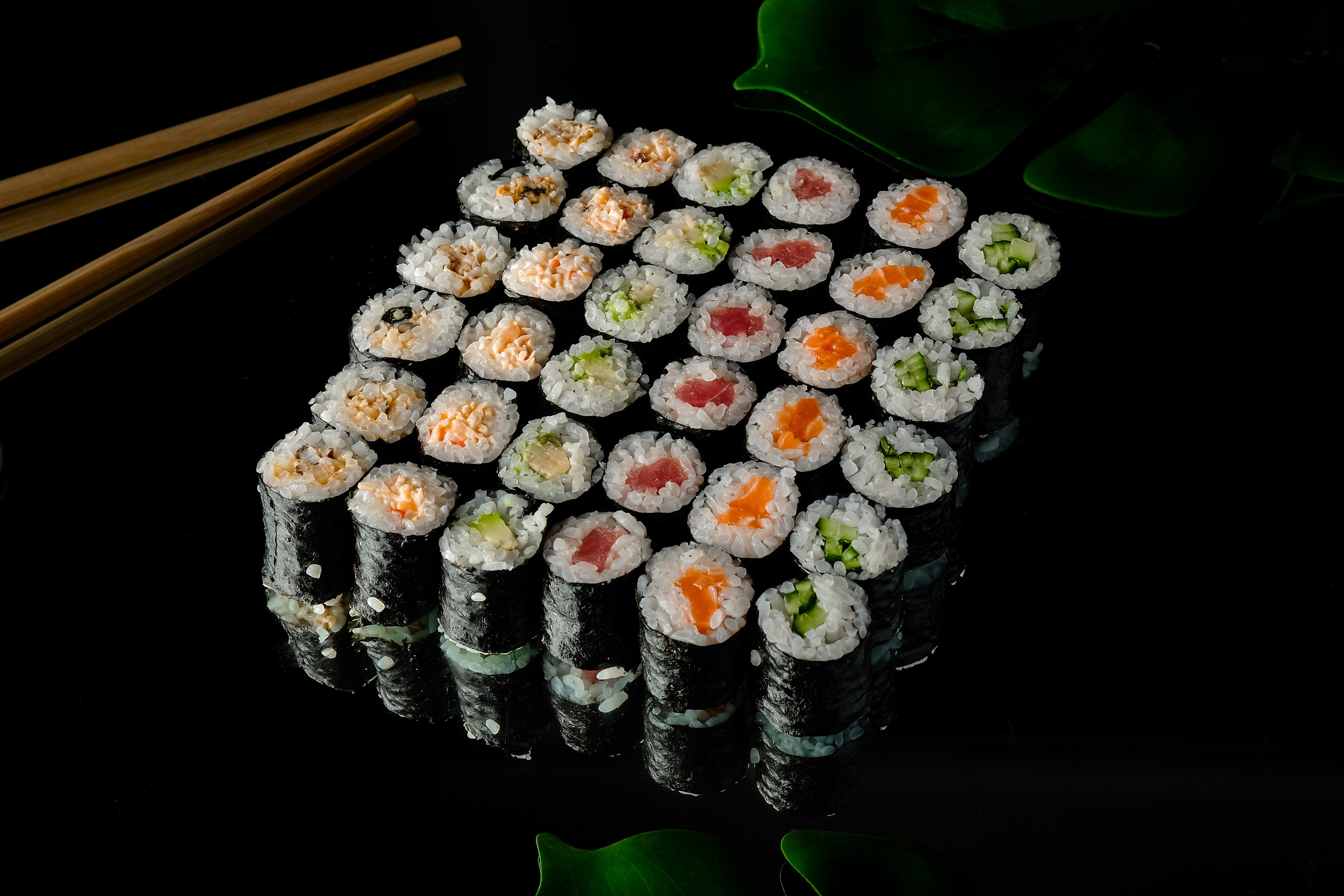 Ocean blue sushi. Предметный и фуд фотограф в Саратове Алина Кравец