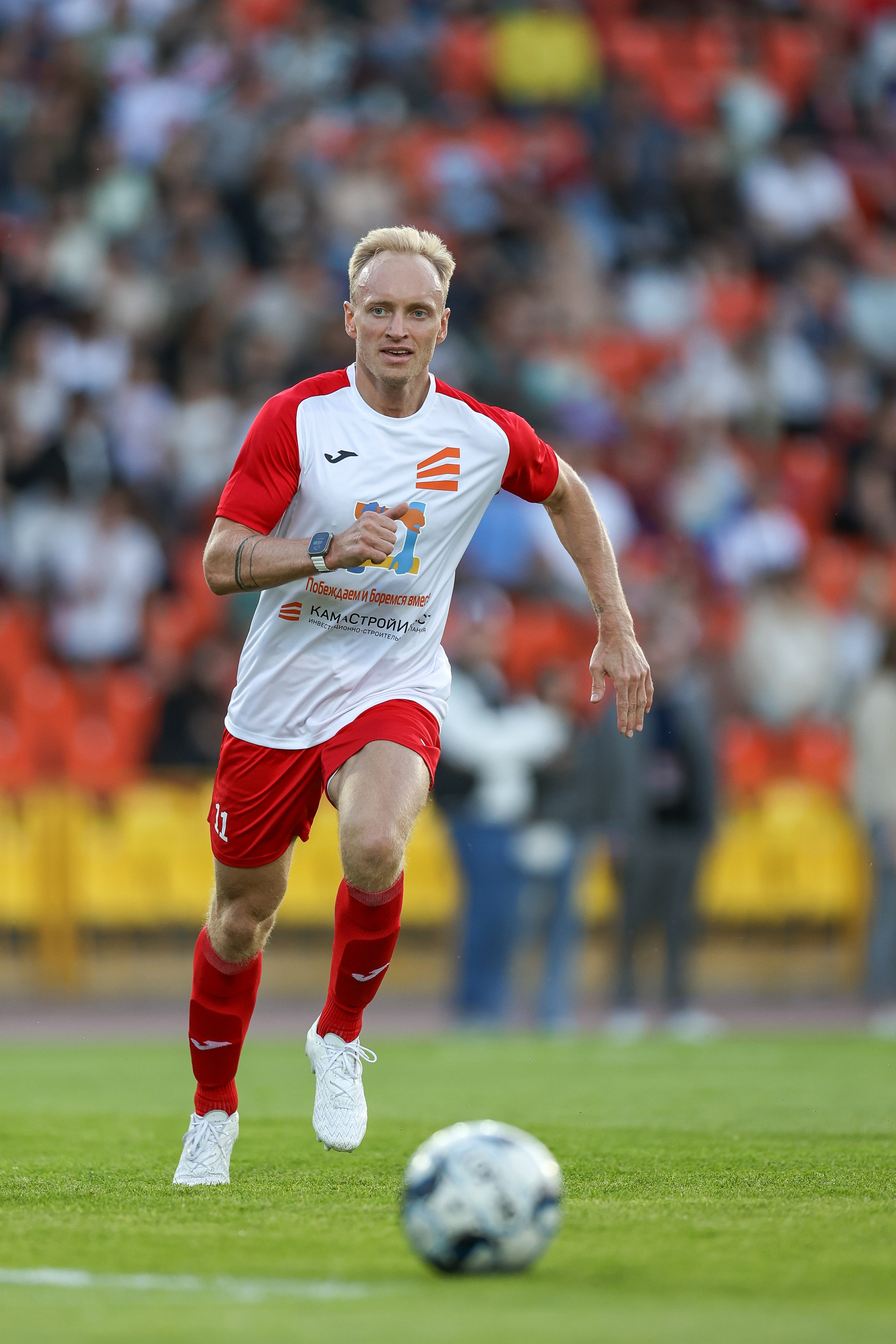 Благотворительный футбольный матч Друзья Бурмистрова vs ФК Fight Nights. Спортивный репортажный фотограф Казань Нафис Сиразетдинов