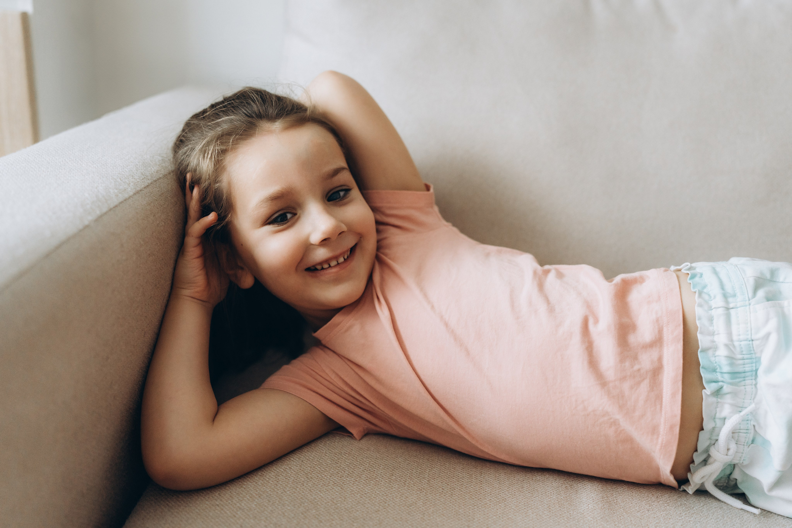 Уютная домашняя фотосессия Любы Димы Веры и Алины. Детский, семейный и ньюборн фотограф в Москве Юлия Шуарт