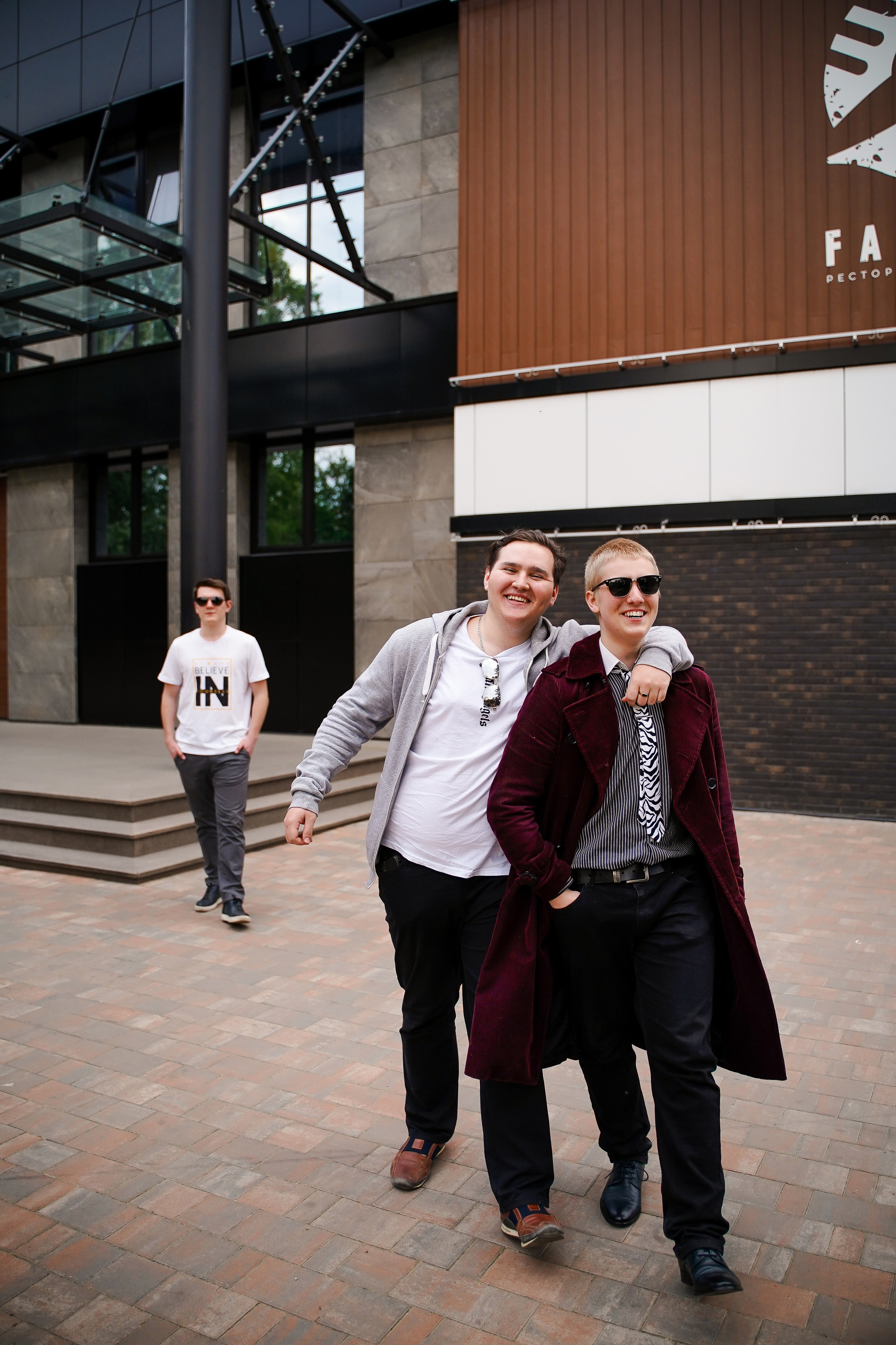 Галерея. Современные выпускные альбомы в Брянске