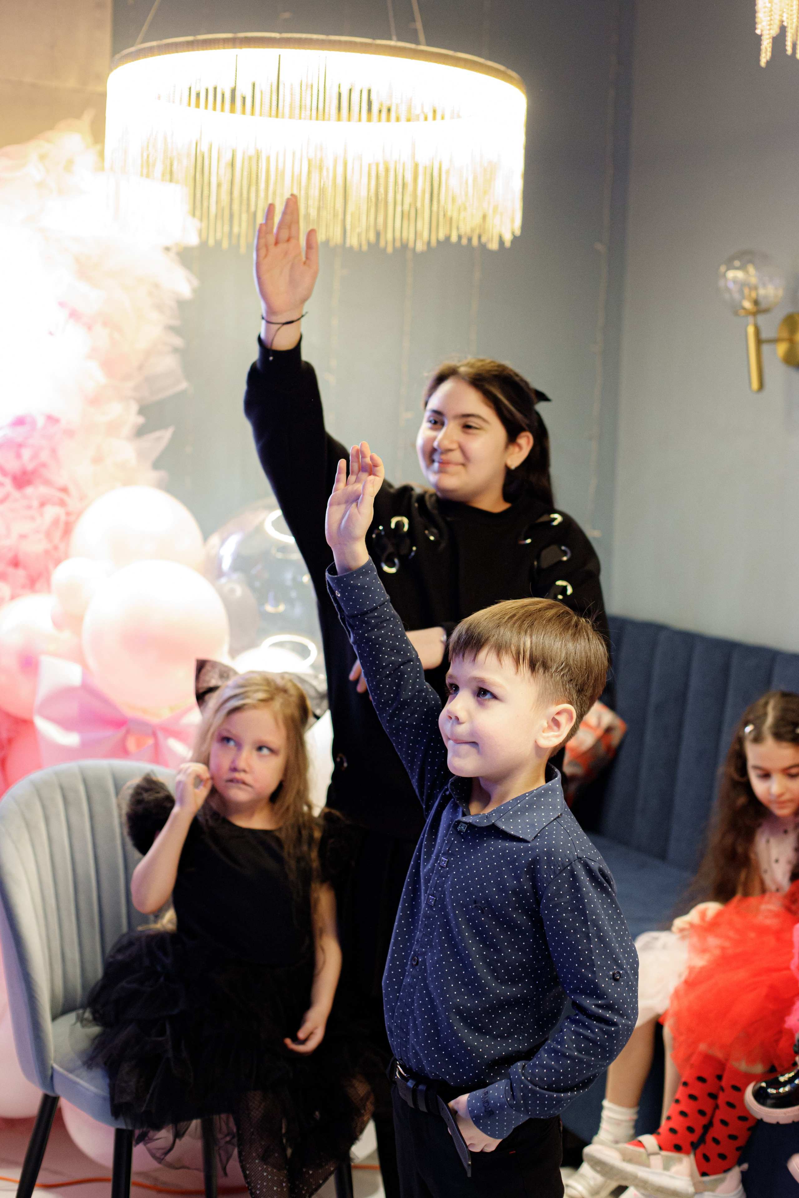 ASIA'S BIRTHDAY PARTY. Photokarish