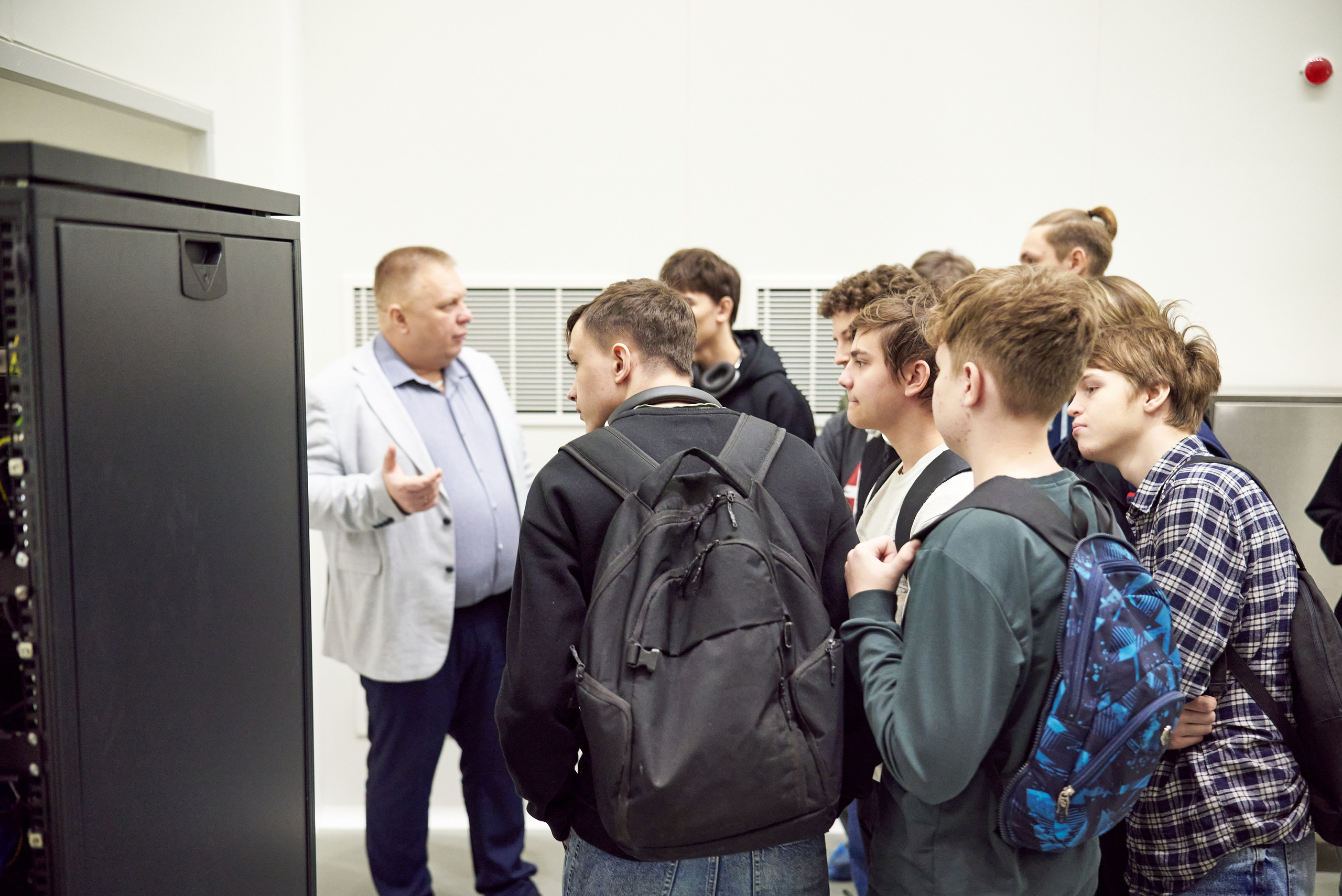 Экскурсия в «Газпром Космические системы». Фотограф Щёлково