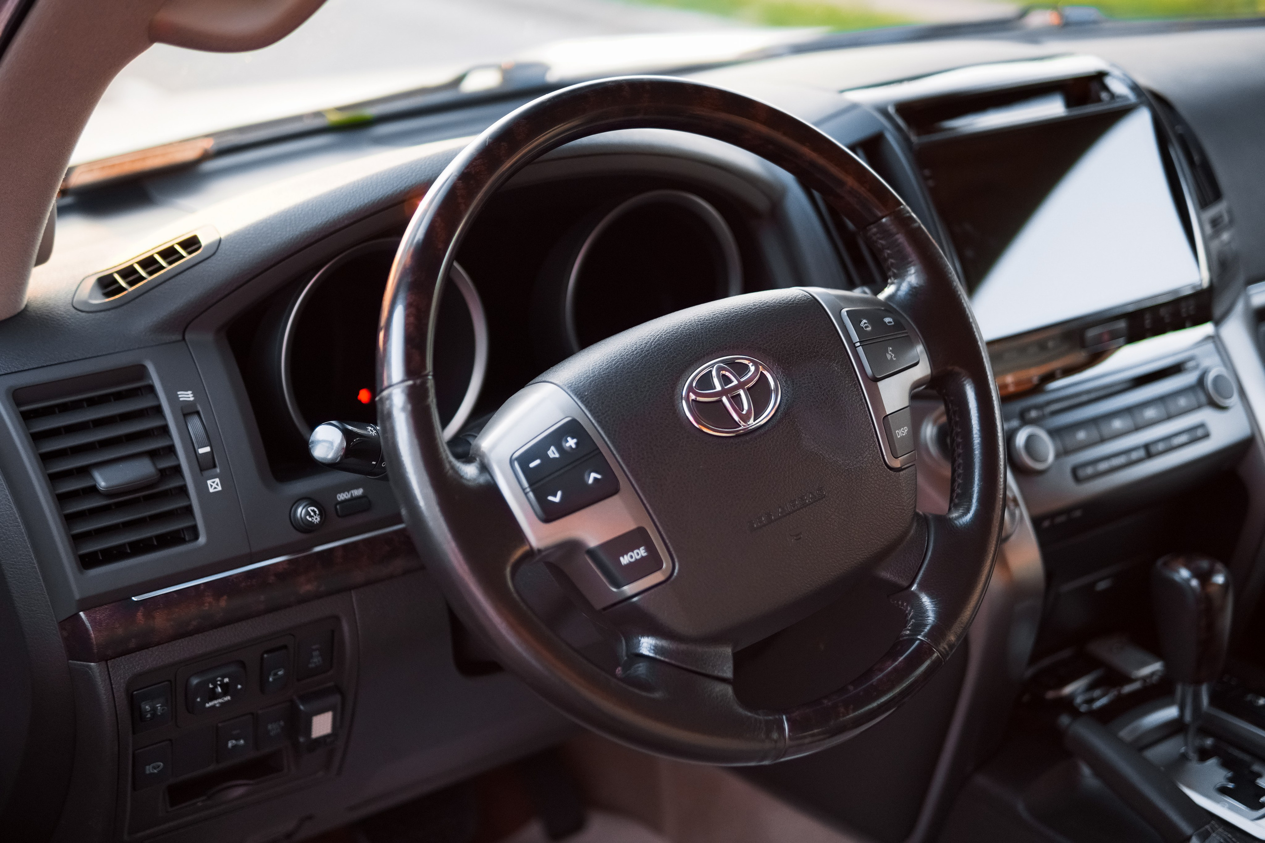 Toyota Land Cruiser 200. AutoAlexArt