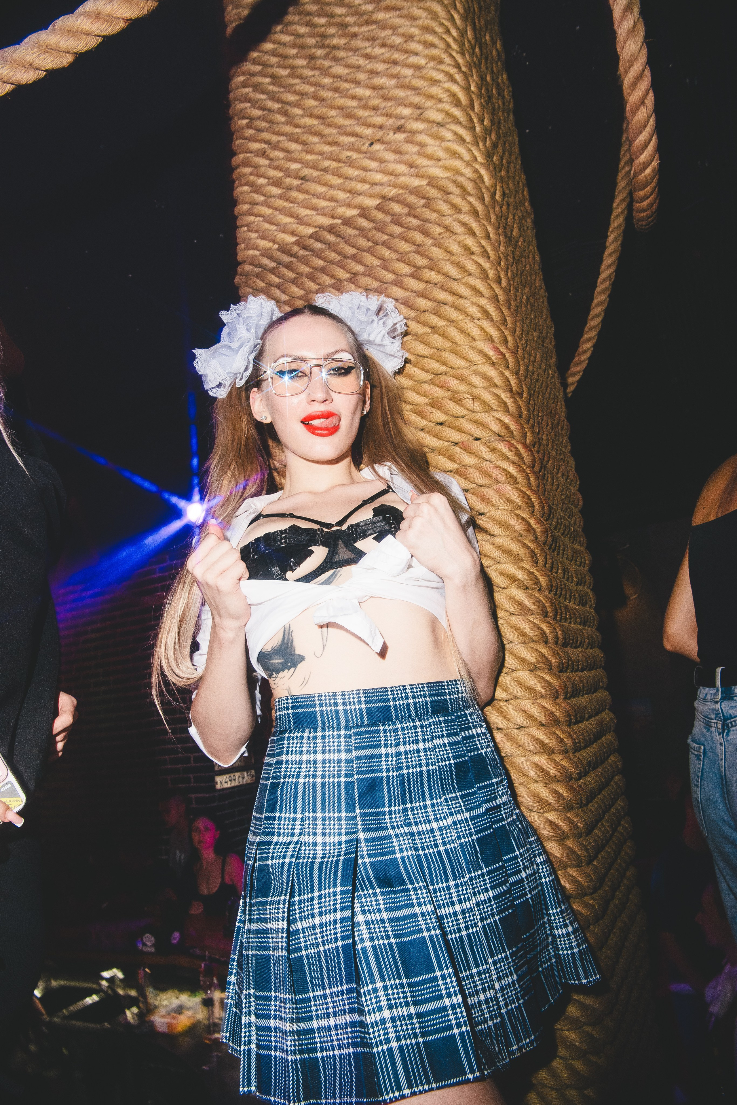 Фотоотчёты о вечеринках для НеБар Волгоград. Или стиль «пьяный фотограф». Фотограф в Волгограде и Волжском Александр Горбань