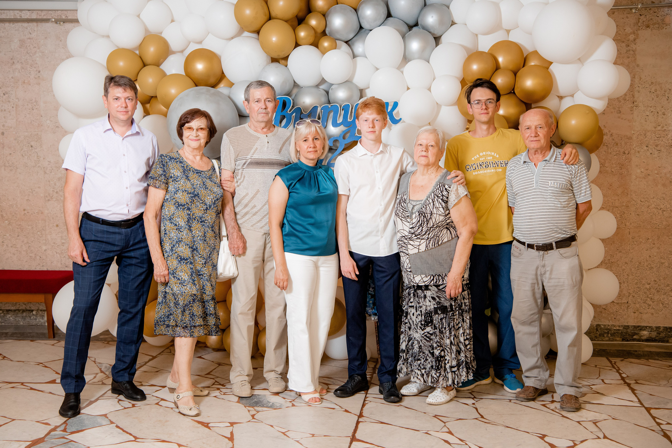 30 Школа. Вручение и Банкет. ДК Юбилейный и Банхоф. Фотограф в Волгограде и Волжском Александр Горбань