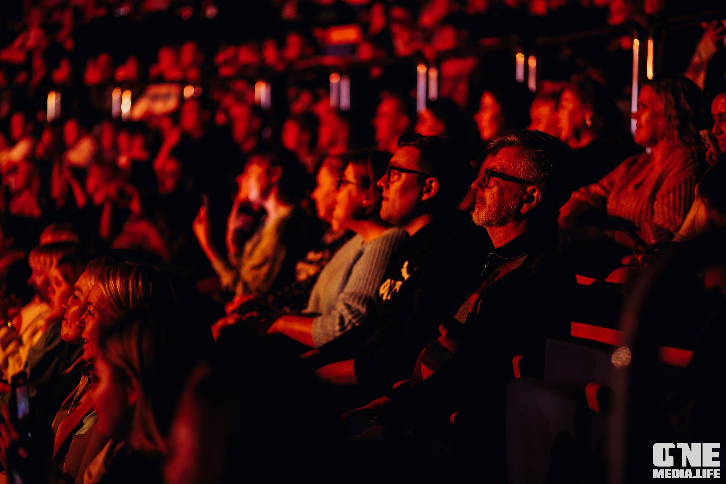 Фоторепортаж с концерта Ёлки. One Media Life: фоторепортажи, фотоотчеты с мероприятий и заведений