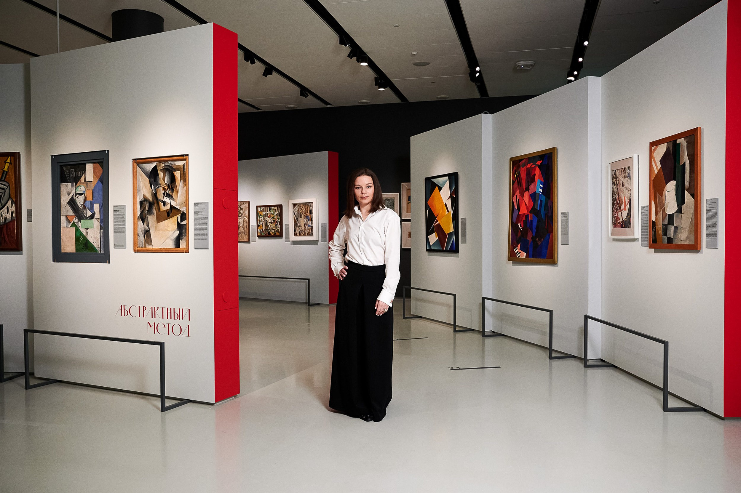 Бизнес-портреты и съемка команд в Москве — в офисе или студии. Герман Лепёхин коммерческий фотограф в Москве: репортаж, портреты, интерьеры, производство