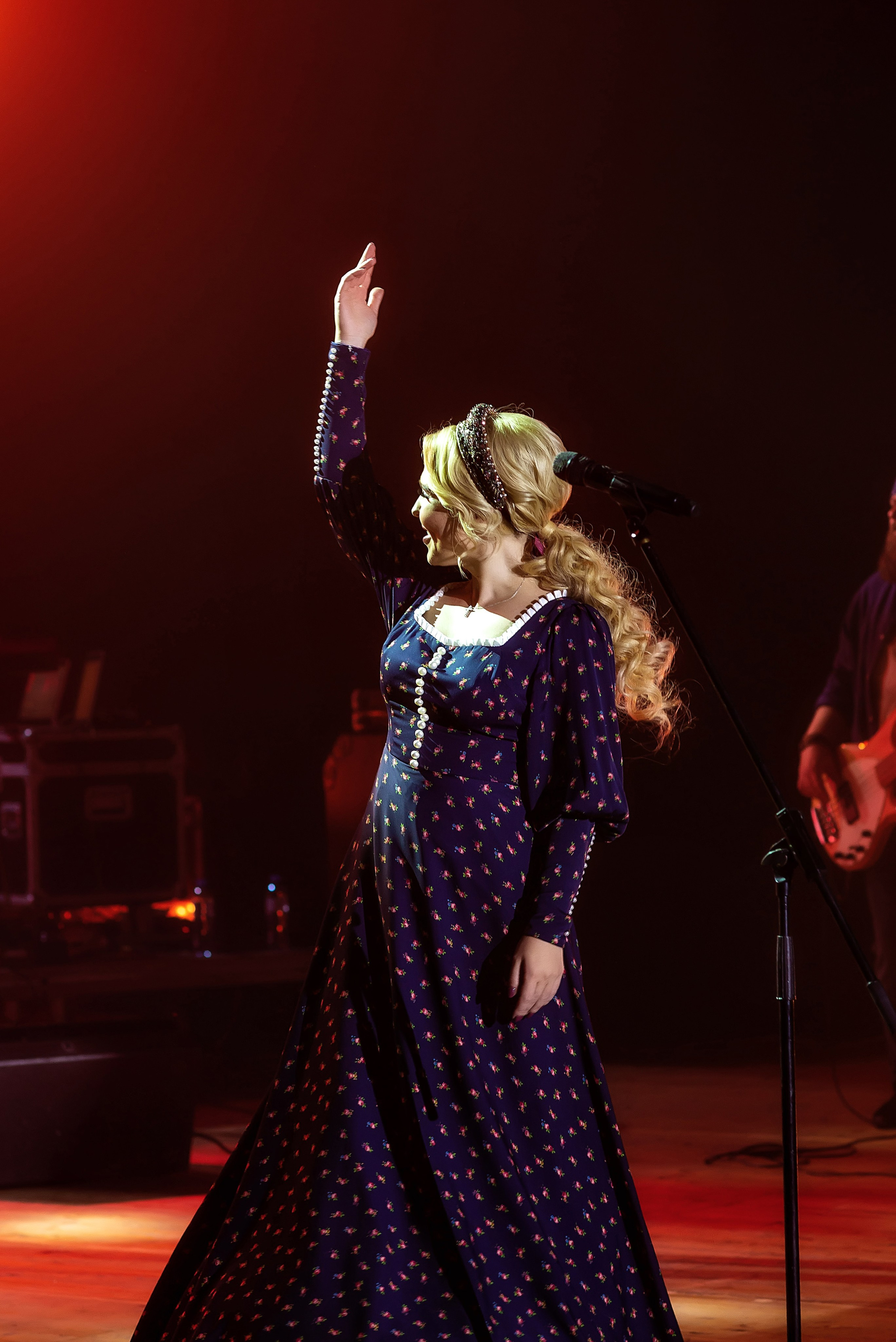 Концерт Пелагеи. Школьный, фэшн фотограф в Тюмени и в России Ирина Королева