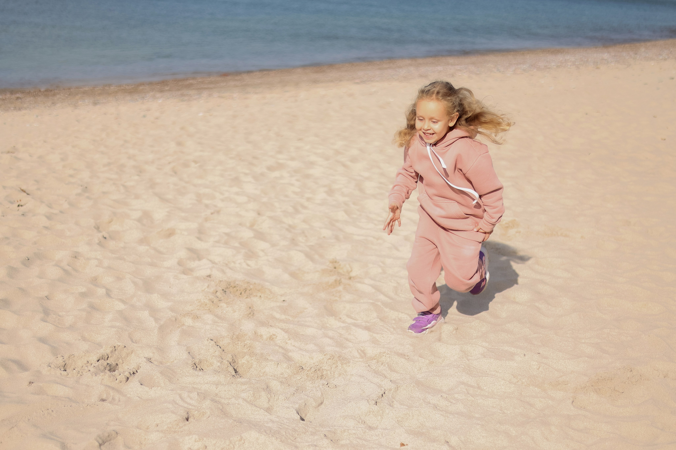 Марина и Ксюша — Куршская коса/Королевский бор. Семейный фотограф в Калининграде Никазакова Ольга