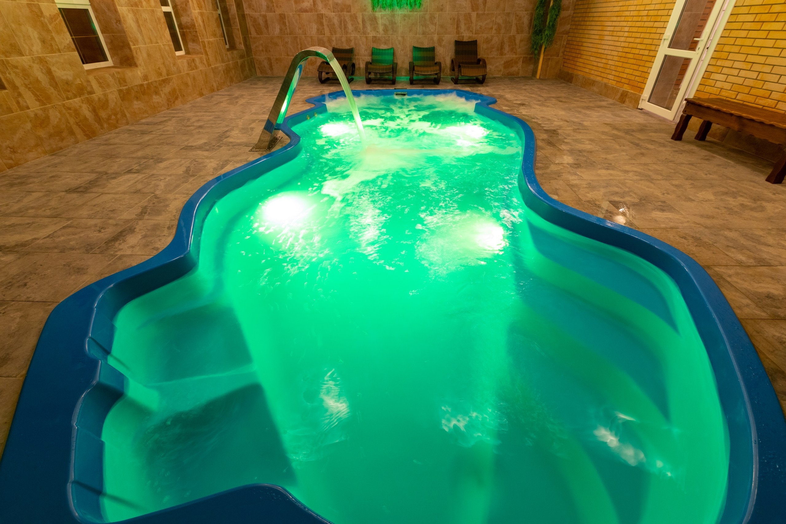 Большая Тросна вечером и новый бассейный комплекс. Фотограф в Туле Крупский АнДРей. Фотостудия «КАДР71» в Туле