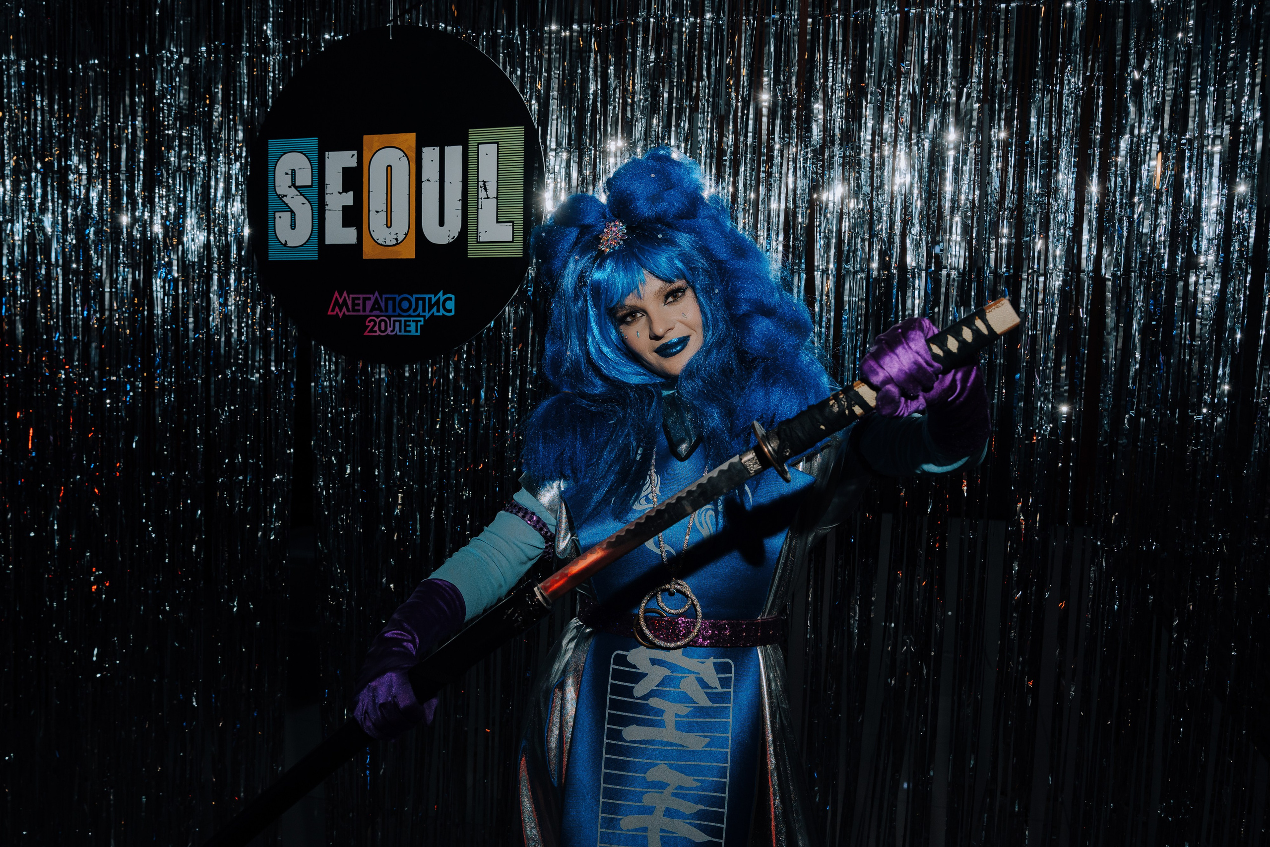 20 ЛЕТ МЕГАПОЛИС ЧЕЛЯБИНСК ХЕДЛАЙНЕР ЕЛКА. Репортажный фотограф Зуев Роман г. Челябинск