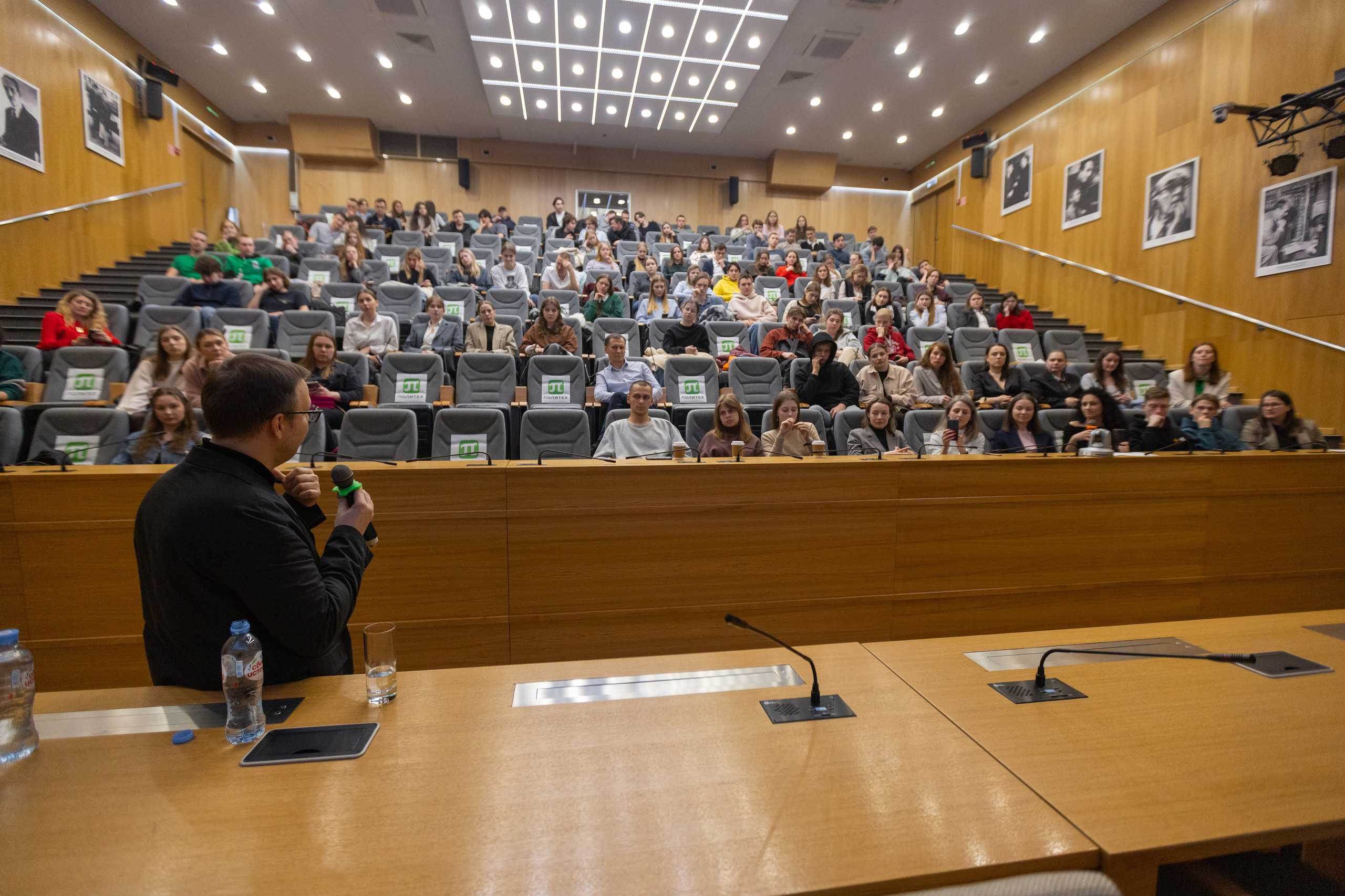 «АРЕХ. РетроПерспектива». Лекция Сергея Сенкевича в Политехе. Евгений Матвеев — фотограф в Санкт-Петербурге