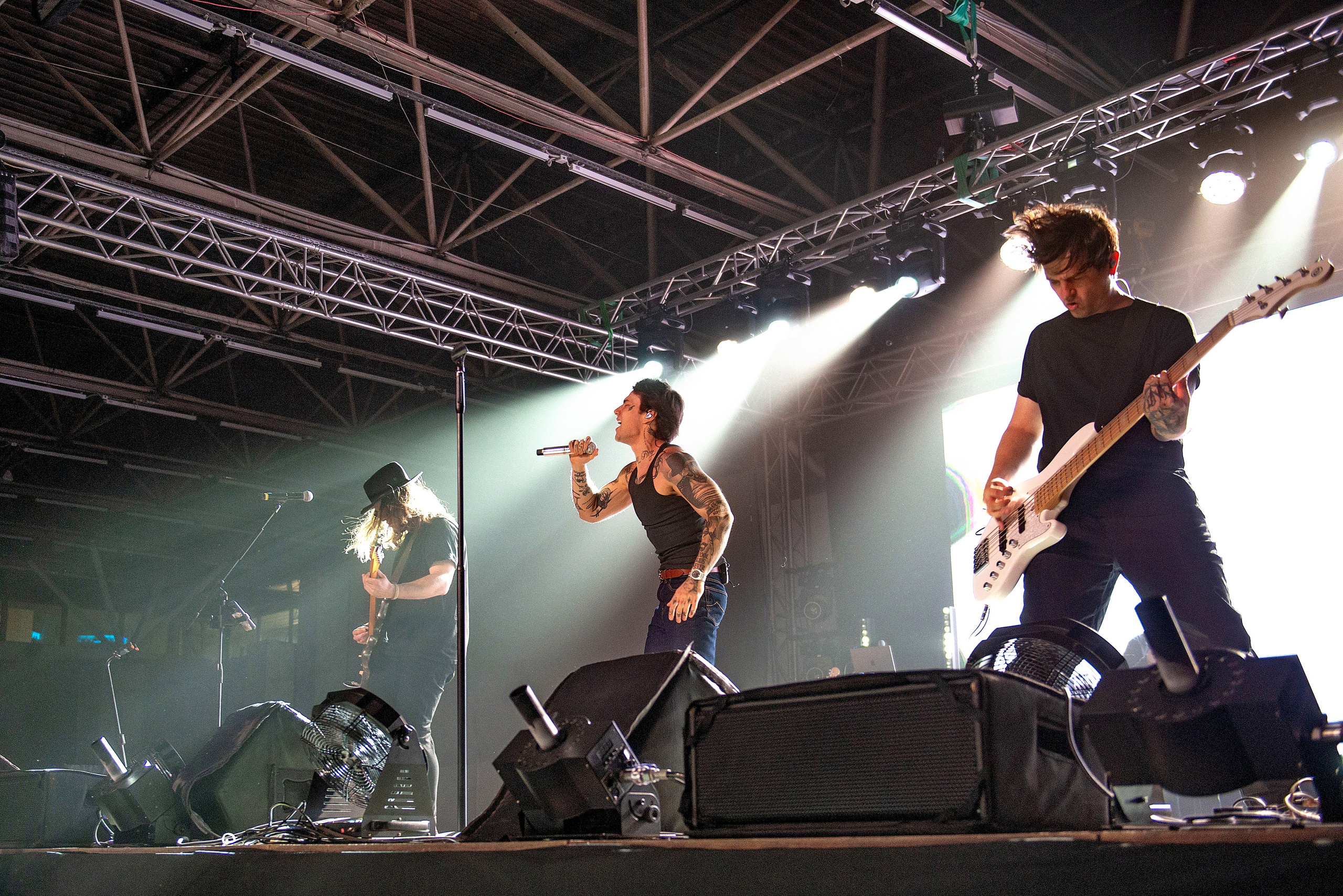 Концерт Хolidayboy. Школьный, фэшн фотограф в Тюмени и в России Ирина Королева