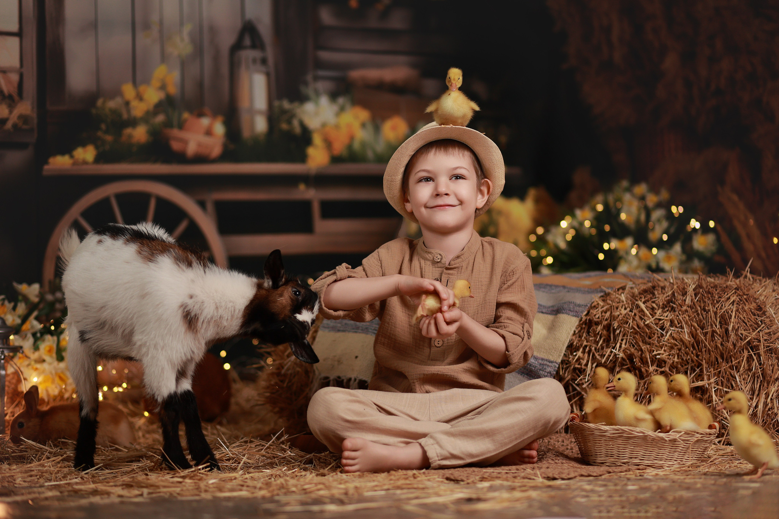 Фотопроект с козочкой и кроликами. Детский семейный фотограф Краснодар