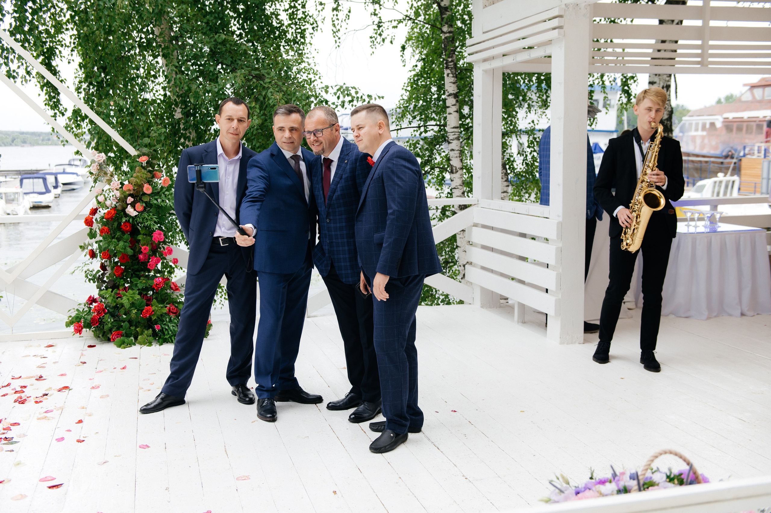 Свадебная фотосессия в яхт-клубе. Семейный и свадебный фотограф в Москве Татьяна Николаева