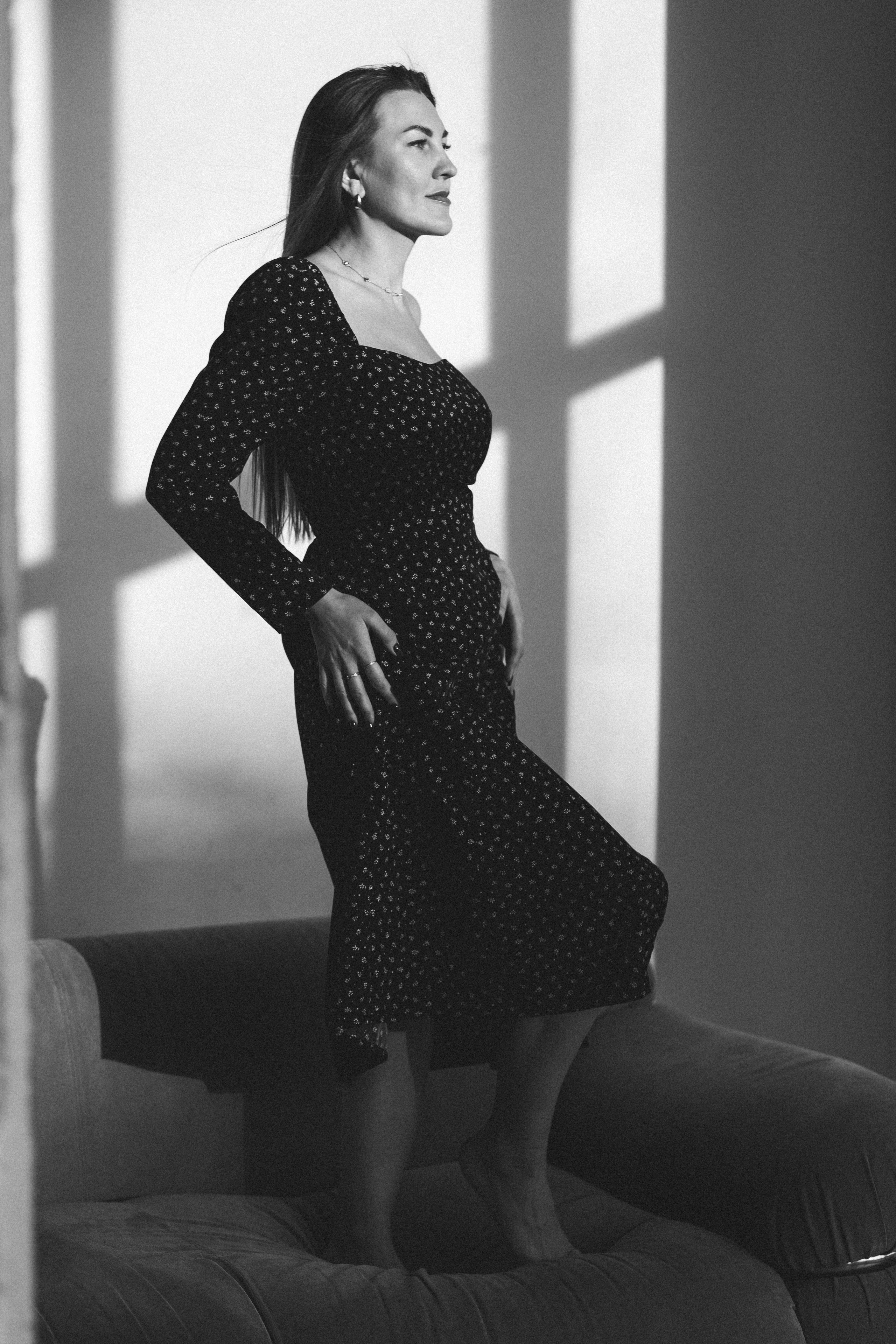 Студийные съемки в ч/б. Женский фотограф в Москве Рина Леонтьева