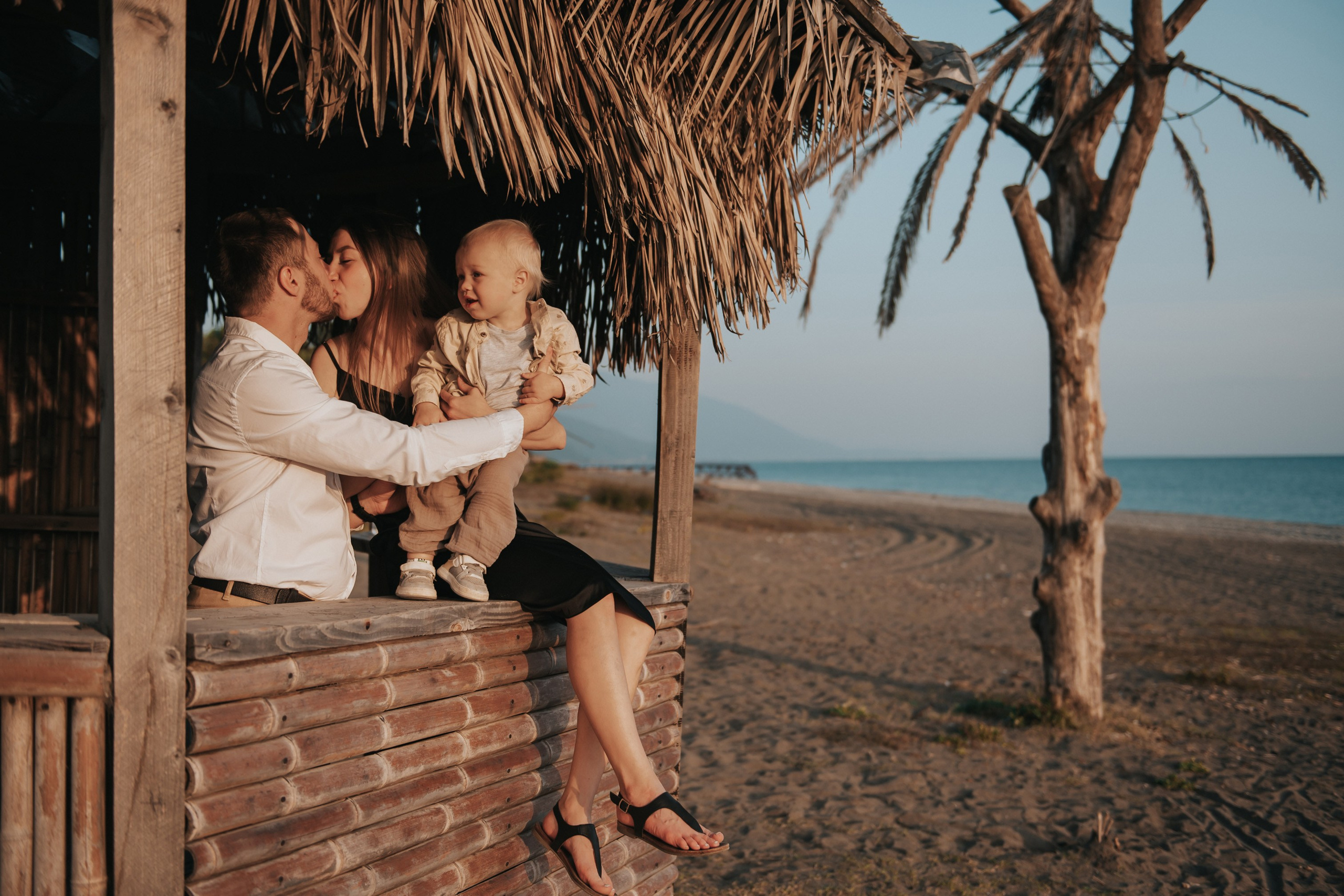 На диких пляжах Абхазии. Гячрыпш. Свадебный и семейный фотограф София Невская